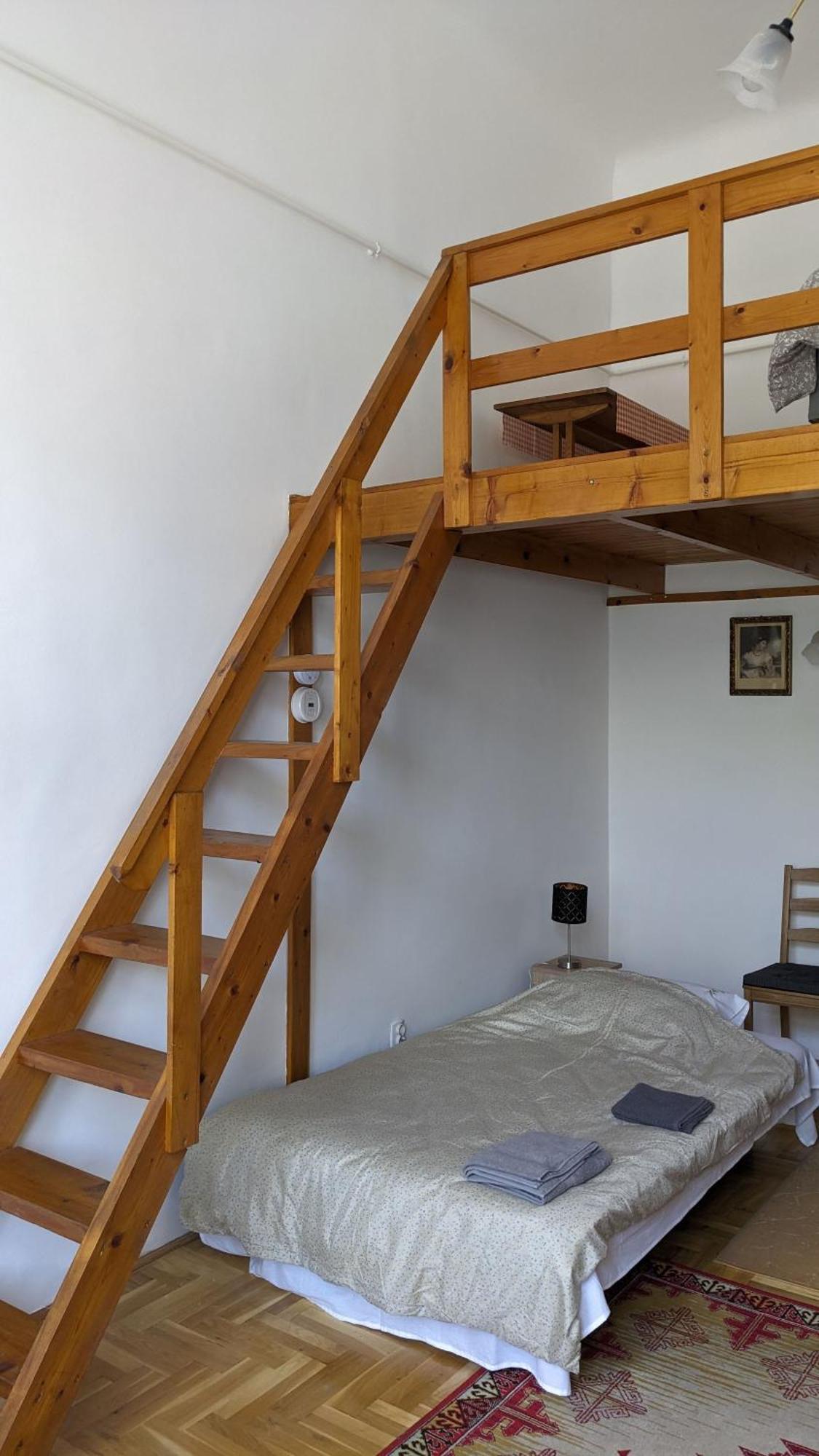 H4 Apartment