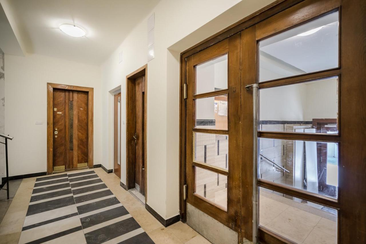 Modern And Minimalist In Downtown Appartamento