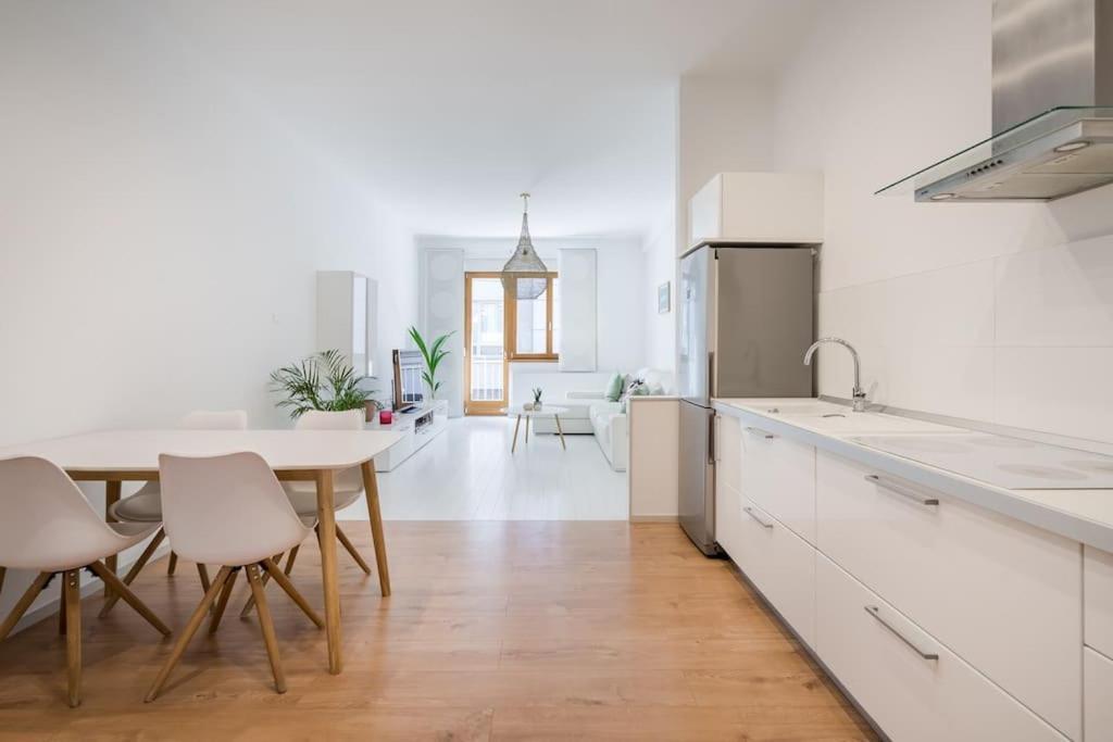 Appartamento Modern And Minimalist In Downtown