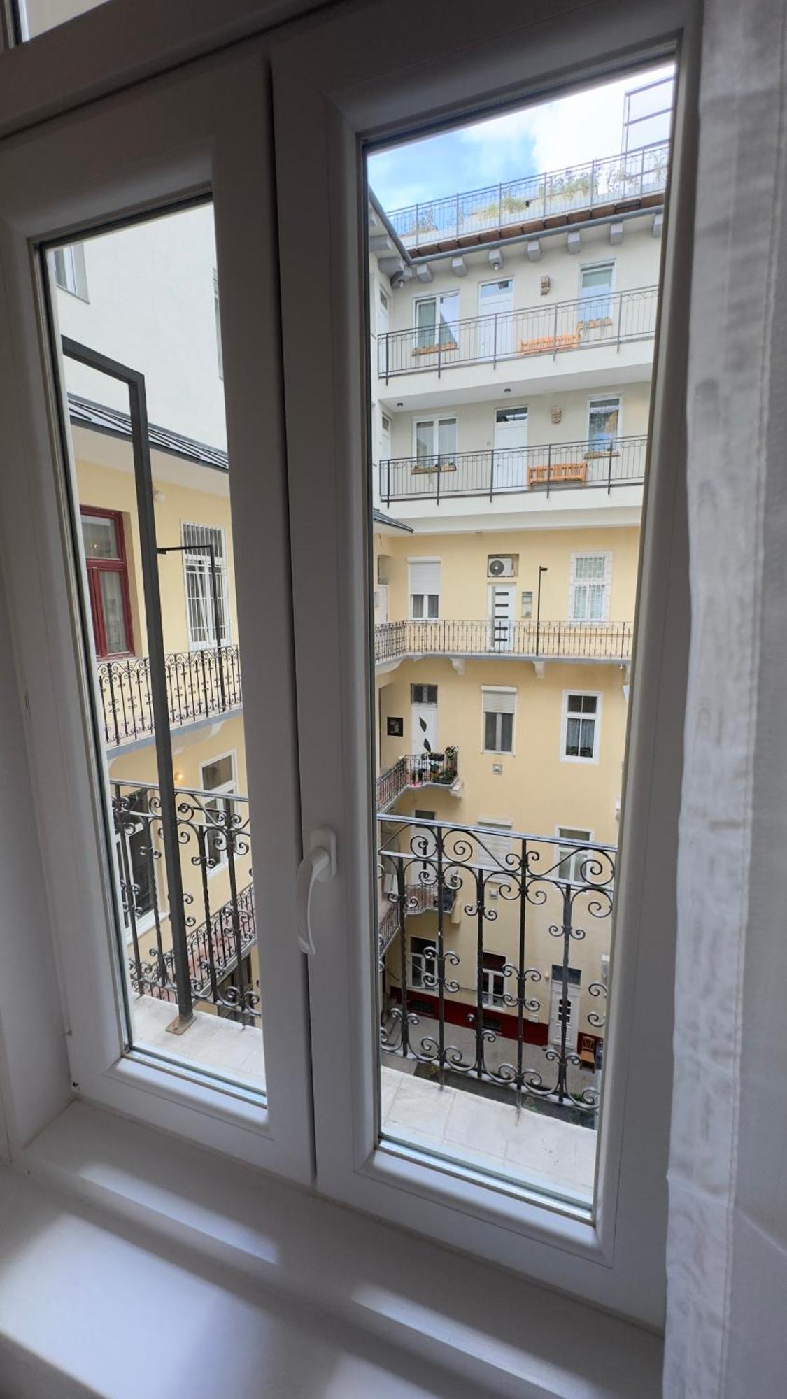 Vibes Budapest