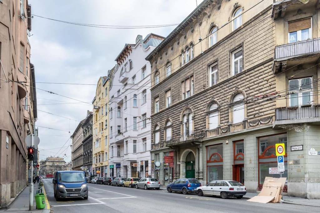 Authentic Budapešť