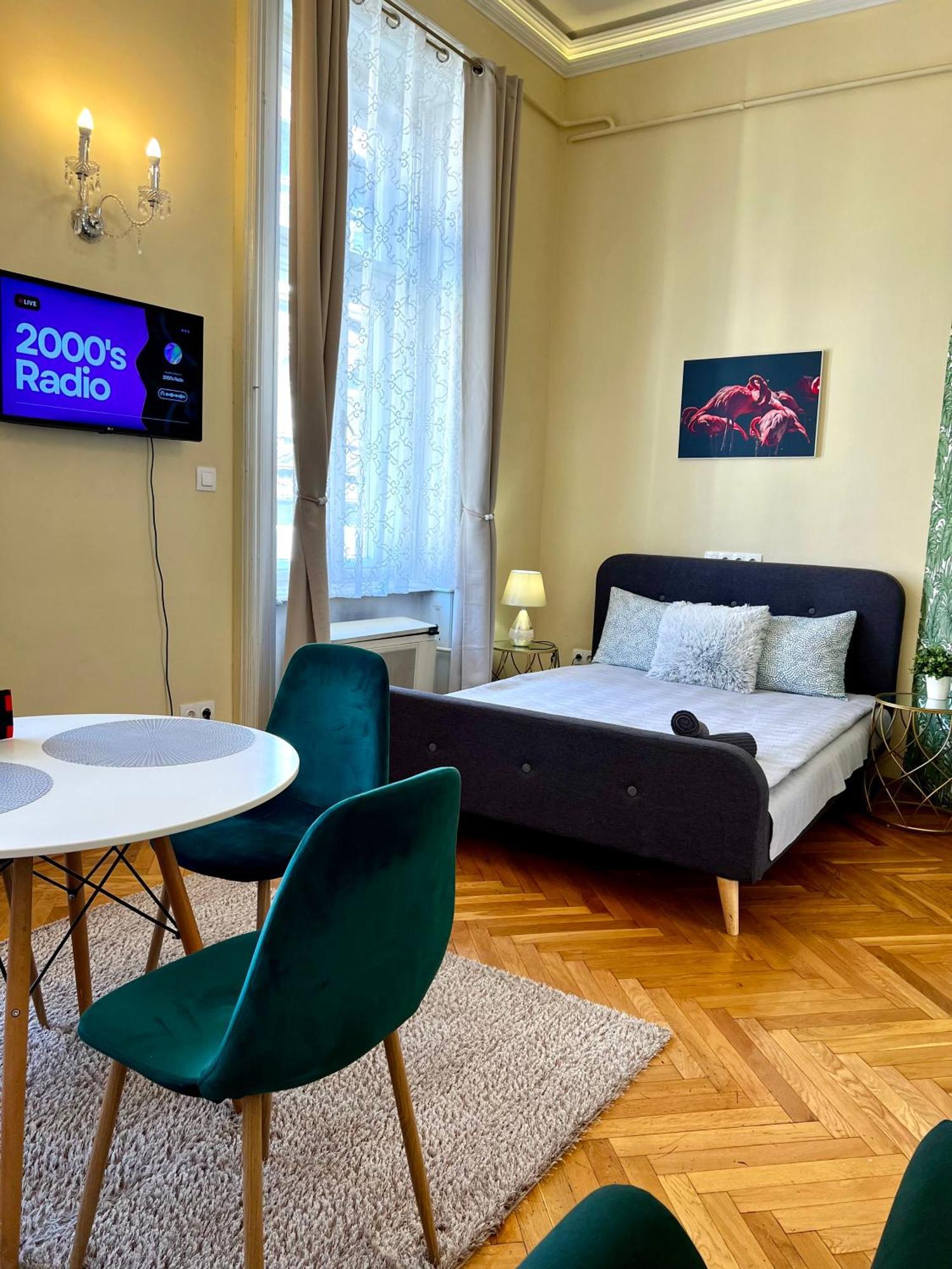 N38 By Small Budapest