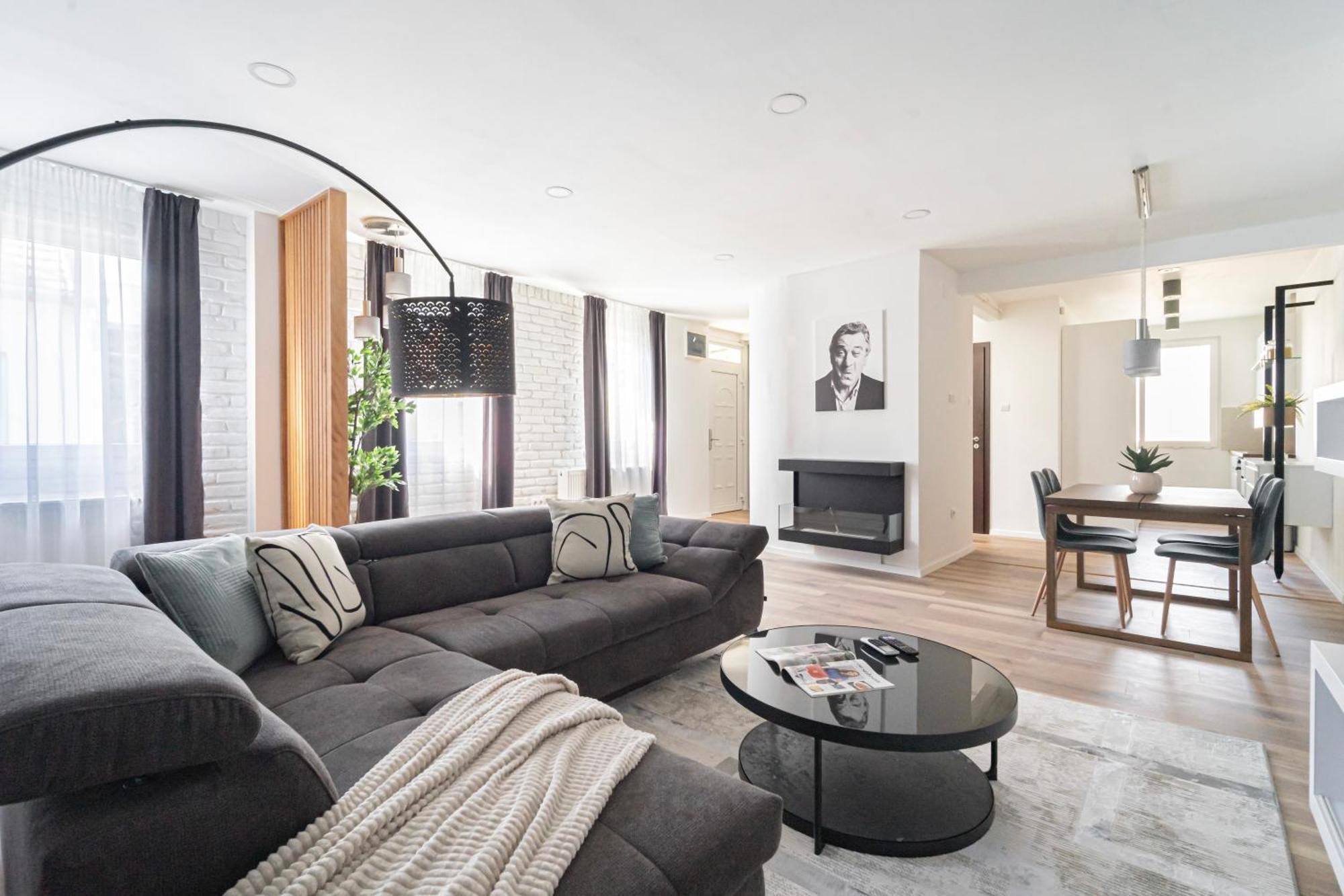 Exclusive & Duplex By Prestige Homes Boedapest