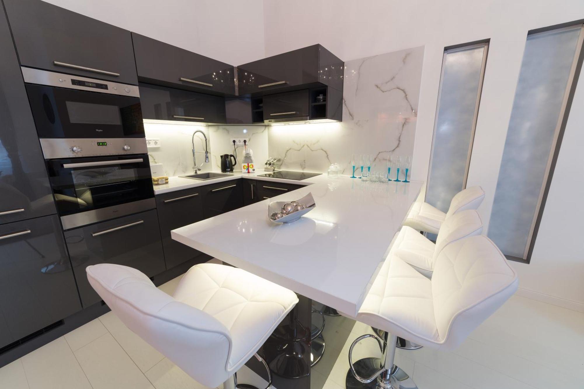 Best Seasons Downtown Apartment Budapest