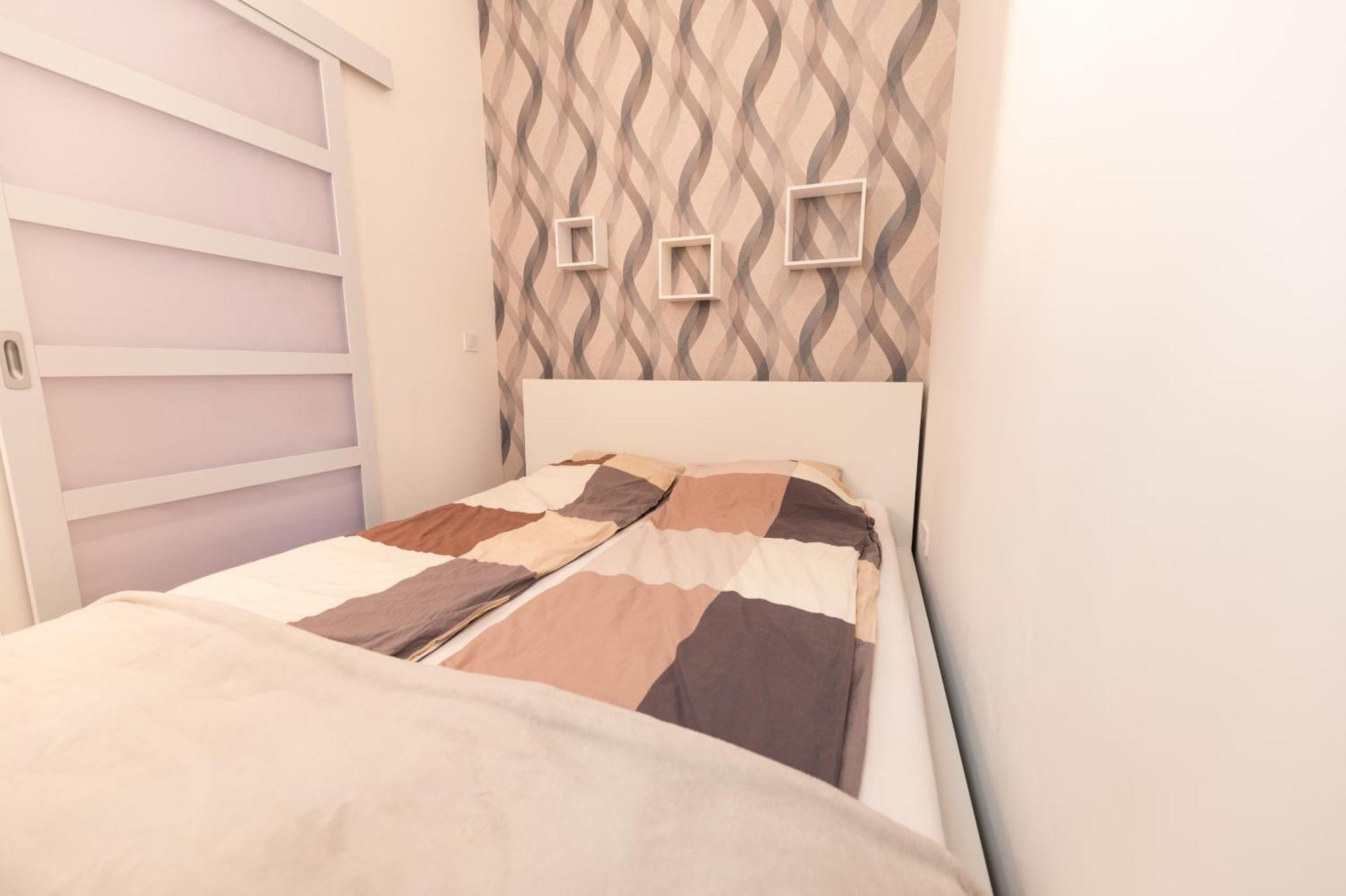 Apartamento Danube Dwelling Rozsa 99 *
