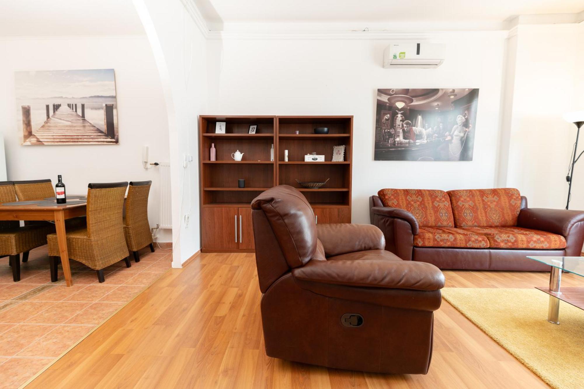 Danube Dwelling Asboth 19-1 Budapest