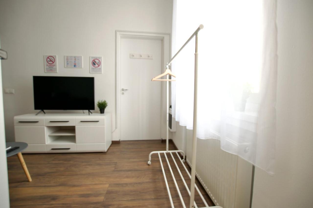 Standard By Hi5- Bajcsy 63 Appartamento Budapest