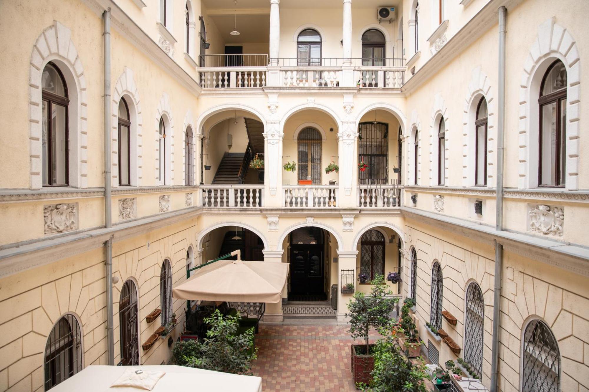 Danube Dwelling Akacfa 41 Apartment