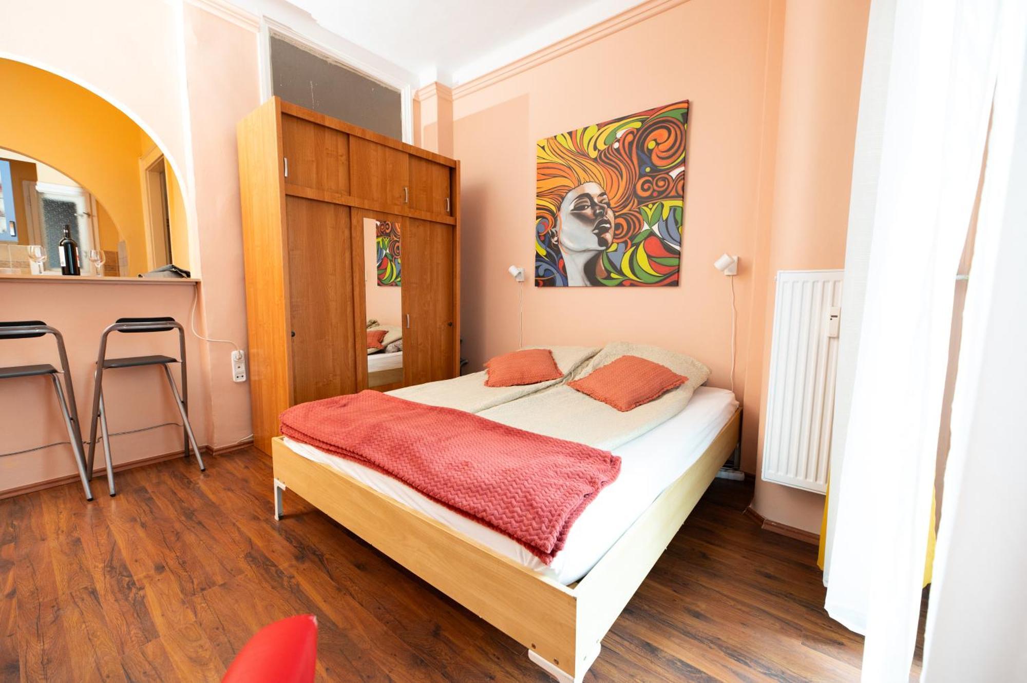 Danube Dwelling Asboth 19-2 *