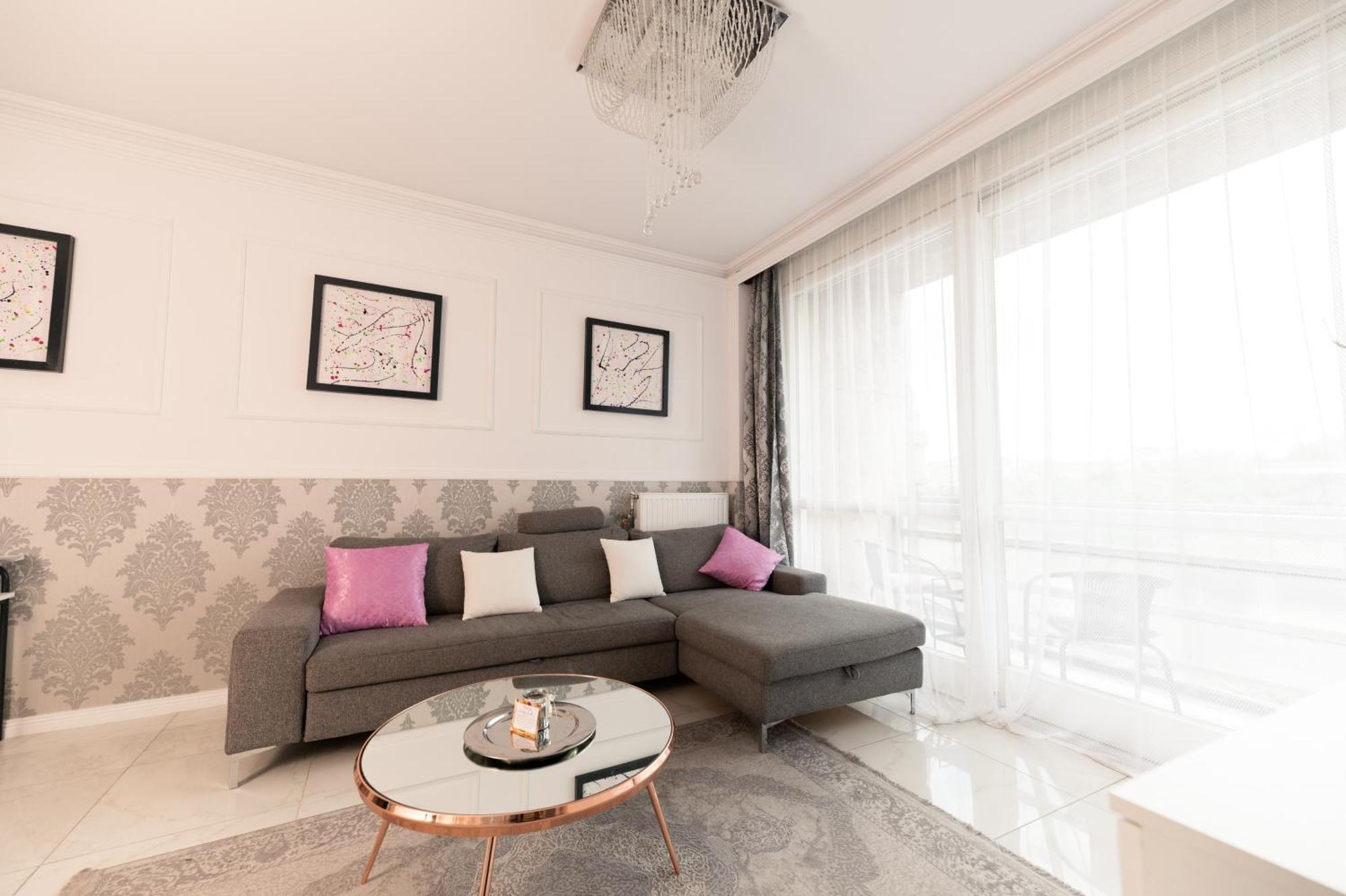 Danube Dwelling Hercegprimas 2 *