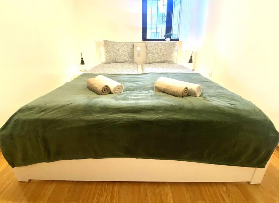 Apartment St King 3br Spacious *
