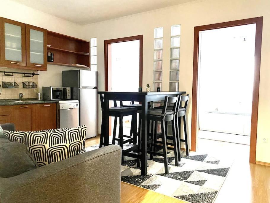 St King 3br Spacious *