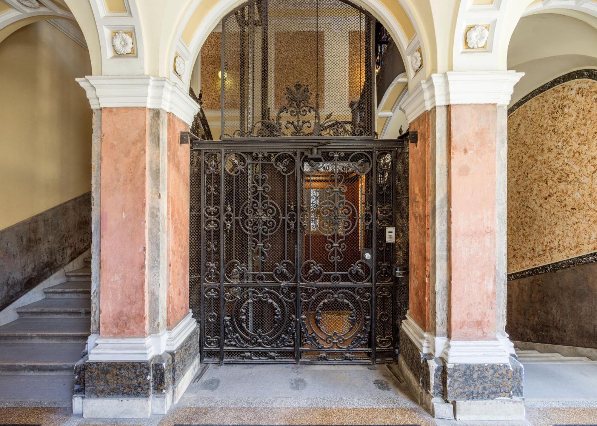 Apartment Discover Your Retreat-walk To Parliament Budapest