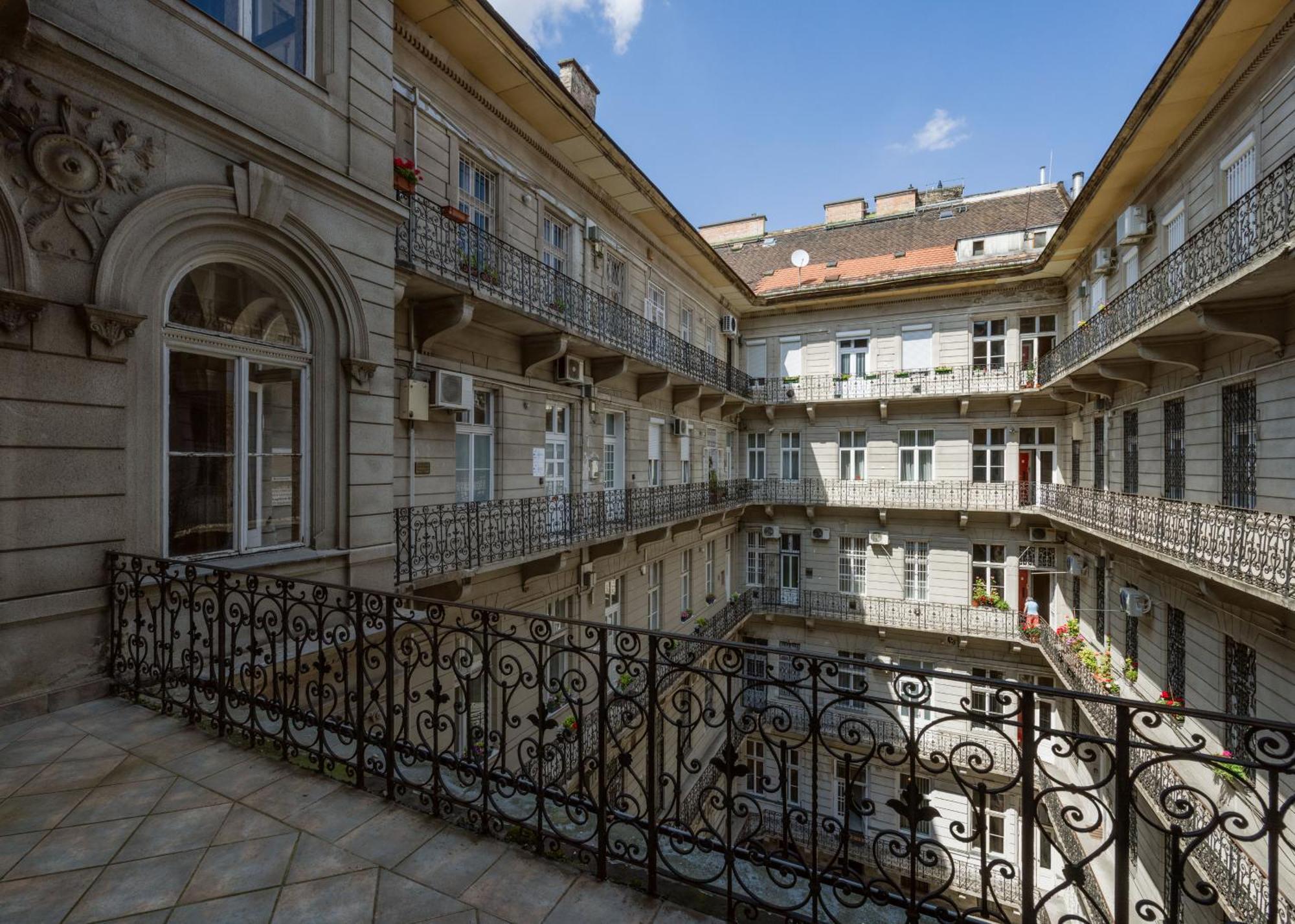 Apartment Discover Your Retreat-walk To Parliament Budapest