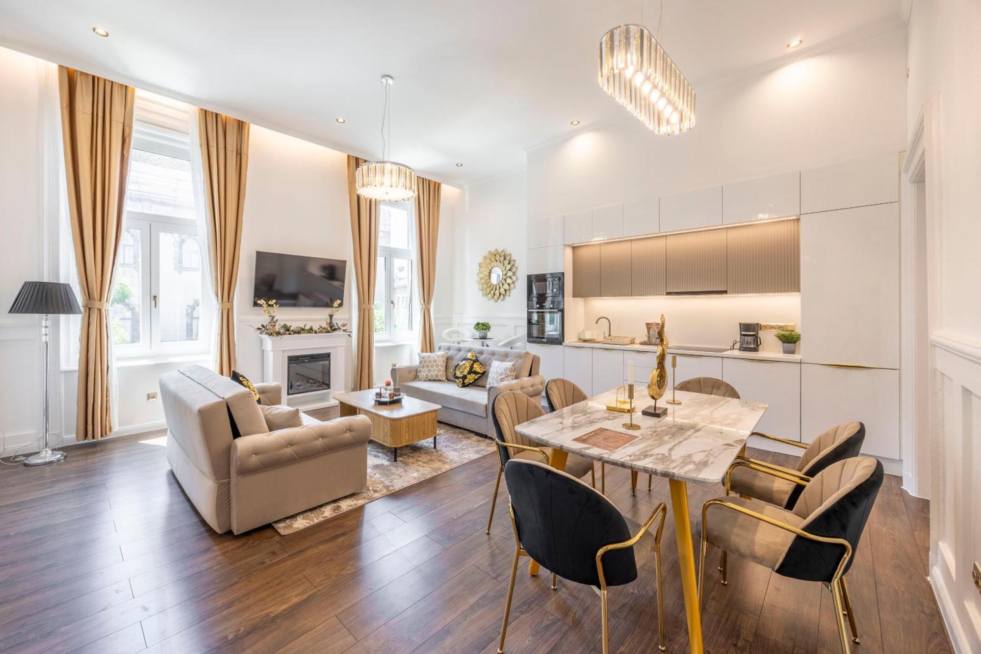 High-end Luxurious Quentin In The Heart Of * Budapest