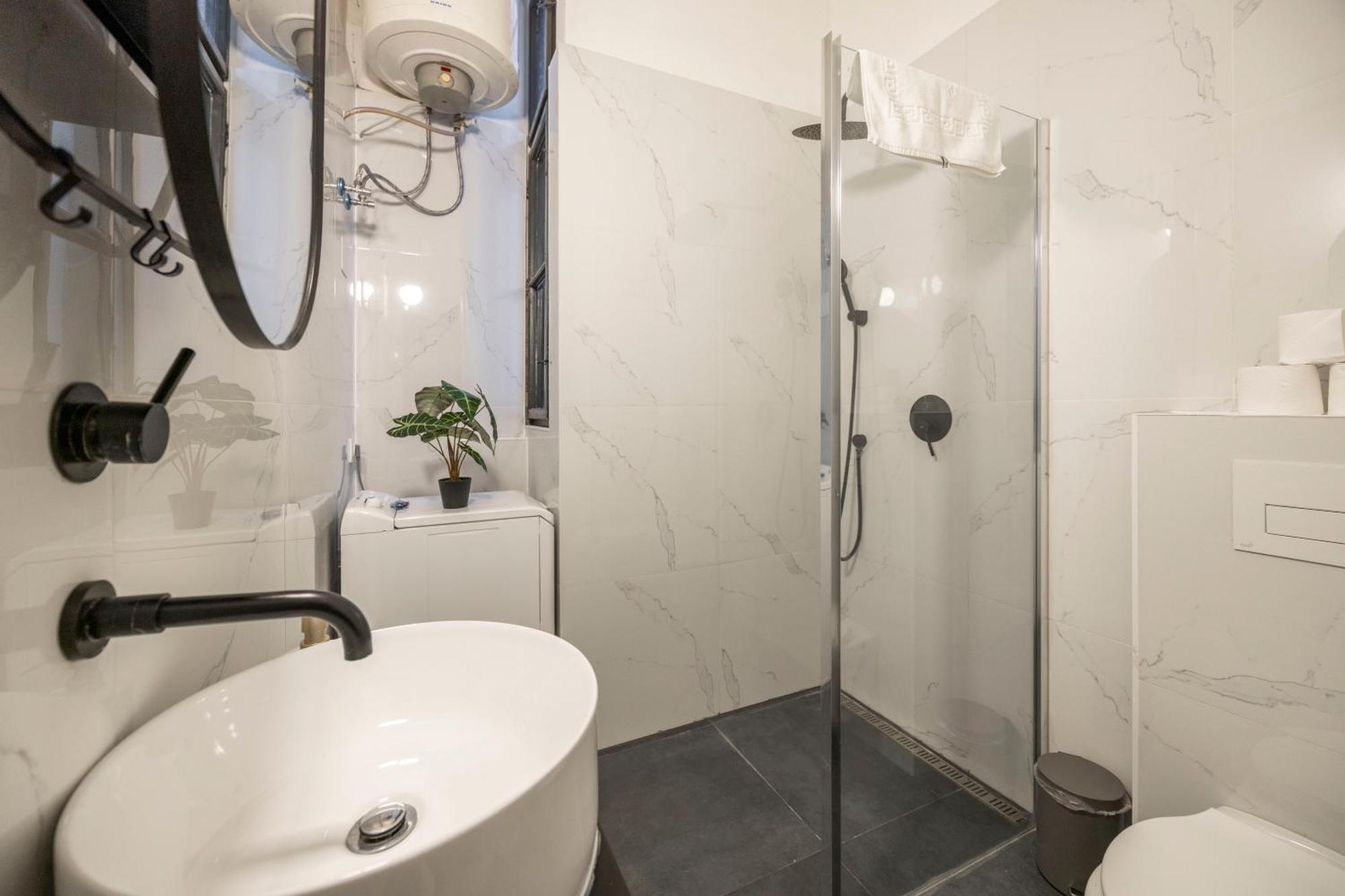 Bp Superior With 2bedrm, 2bathroom Budapest