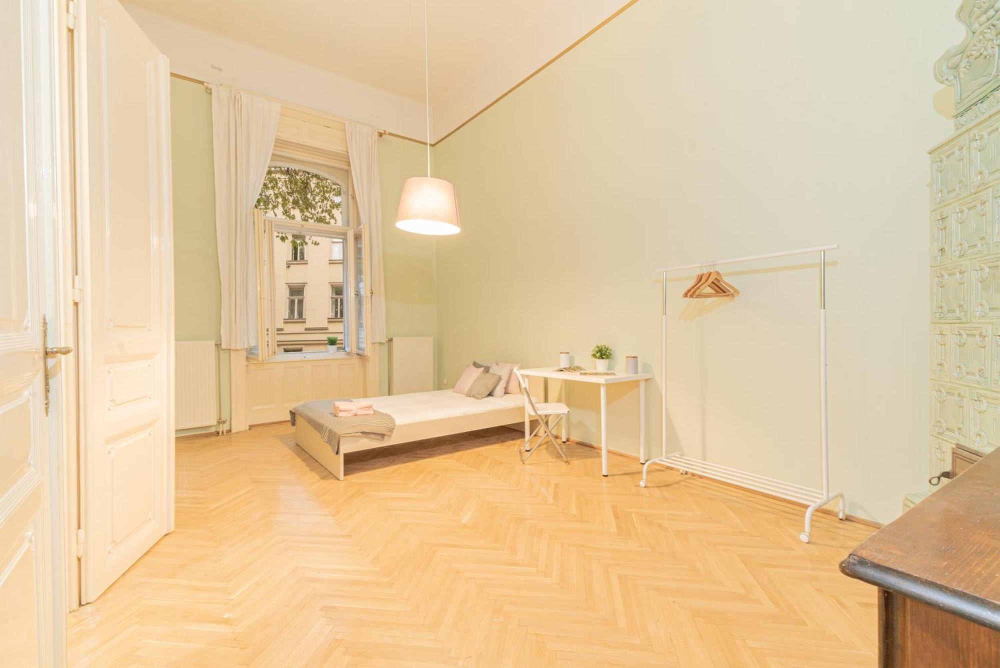 Apartamento Cozy In The Heart Of Budapest, 5 Bedrooms