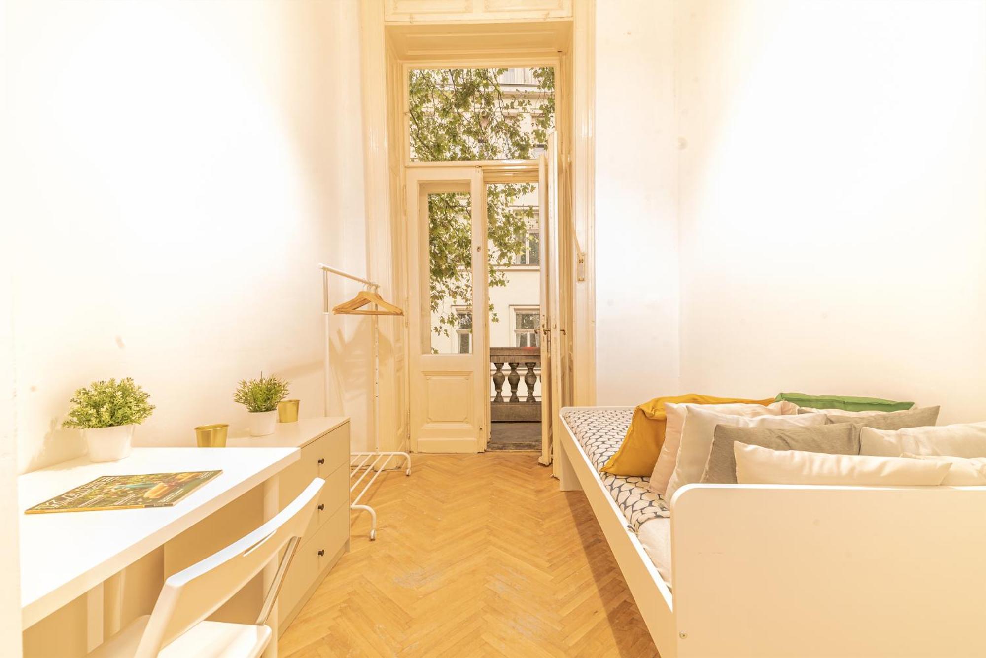 Cozy In The Heart Of Budapest, 5 Bedrooms Apartamento