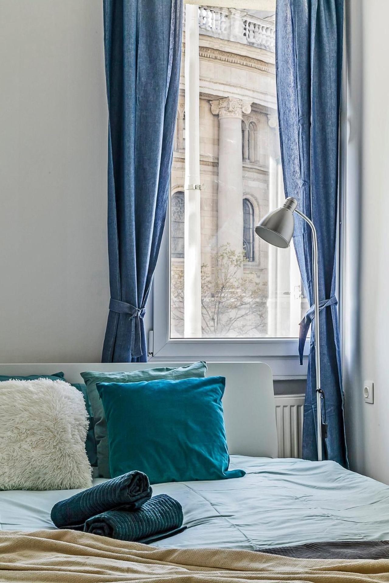 Cozy 4 Bedroom Overlooking The Basilica Appartamento