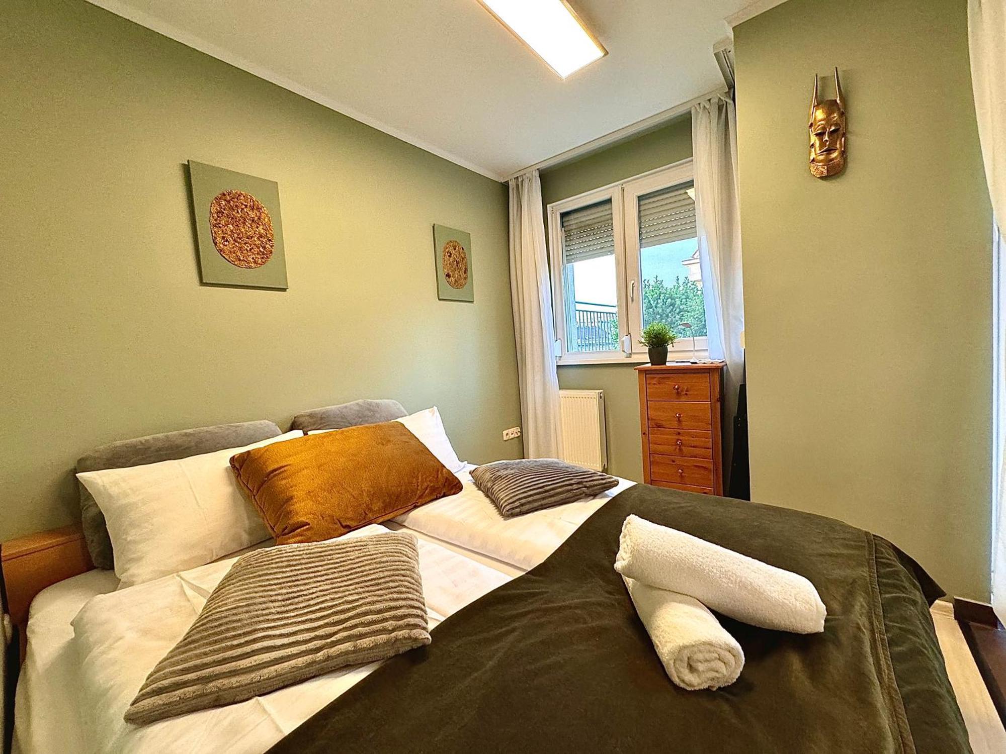 Private Rooftop Terrace - Sunny Retreat * Budapest