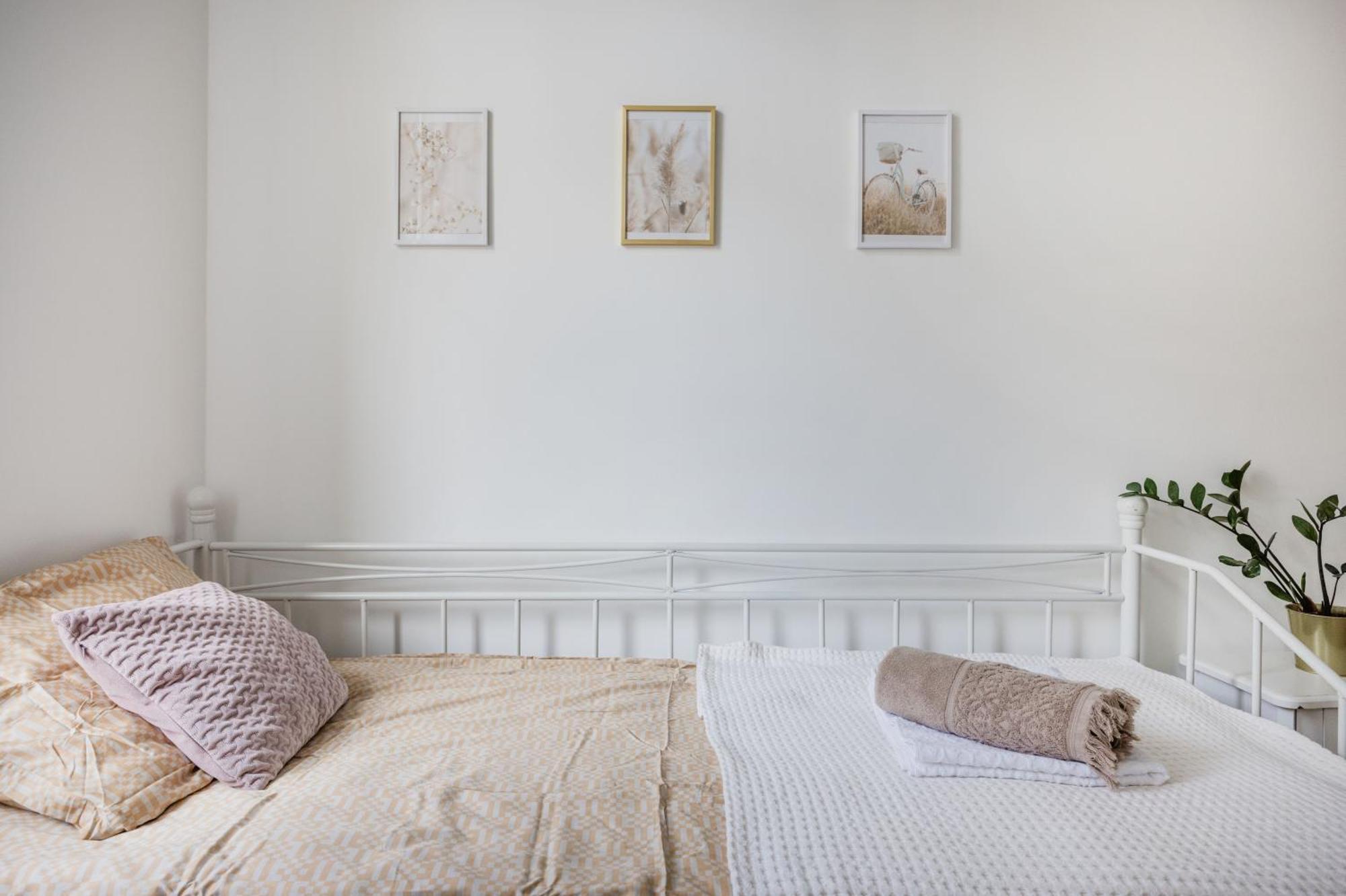 Apartamento A Touch Of Provence And Pastels In The Centre