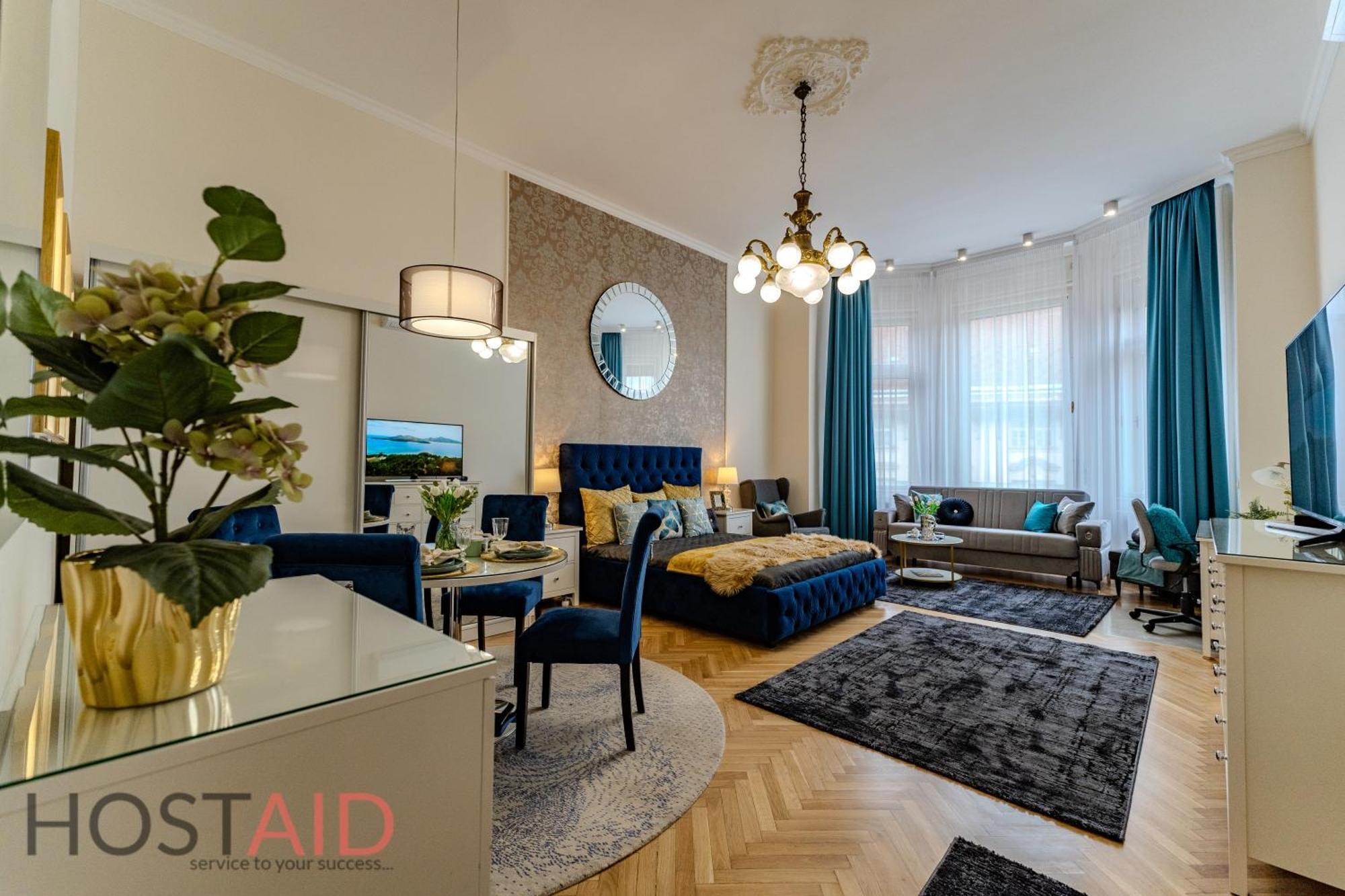 Blue Fountain Design - Hostaid Apartment *