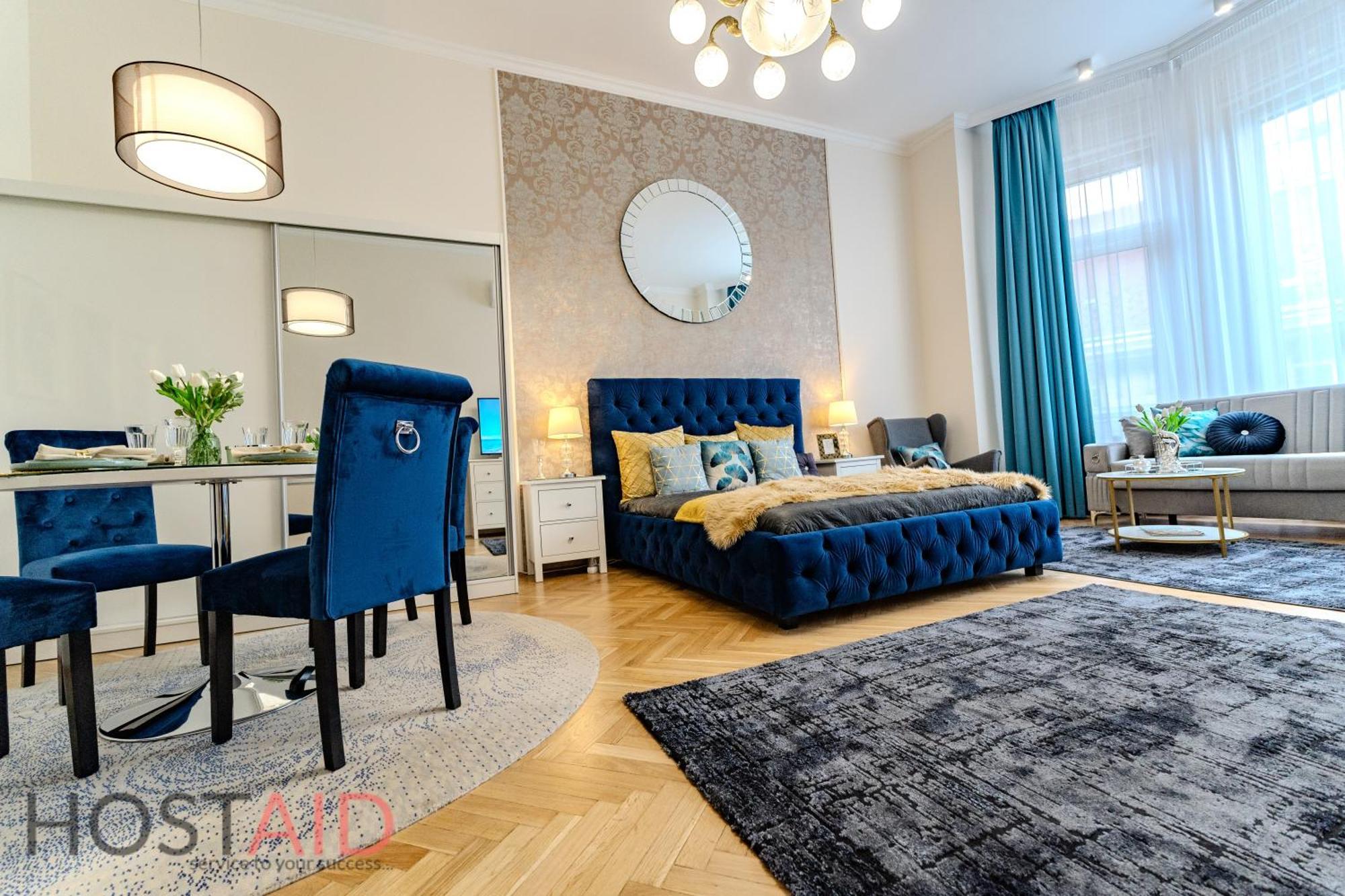 Apartment Blue Fountain Design - Hostaid