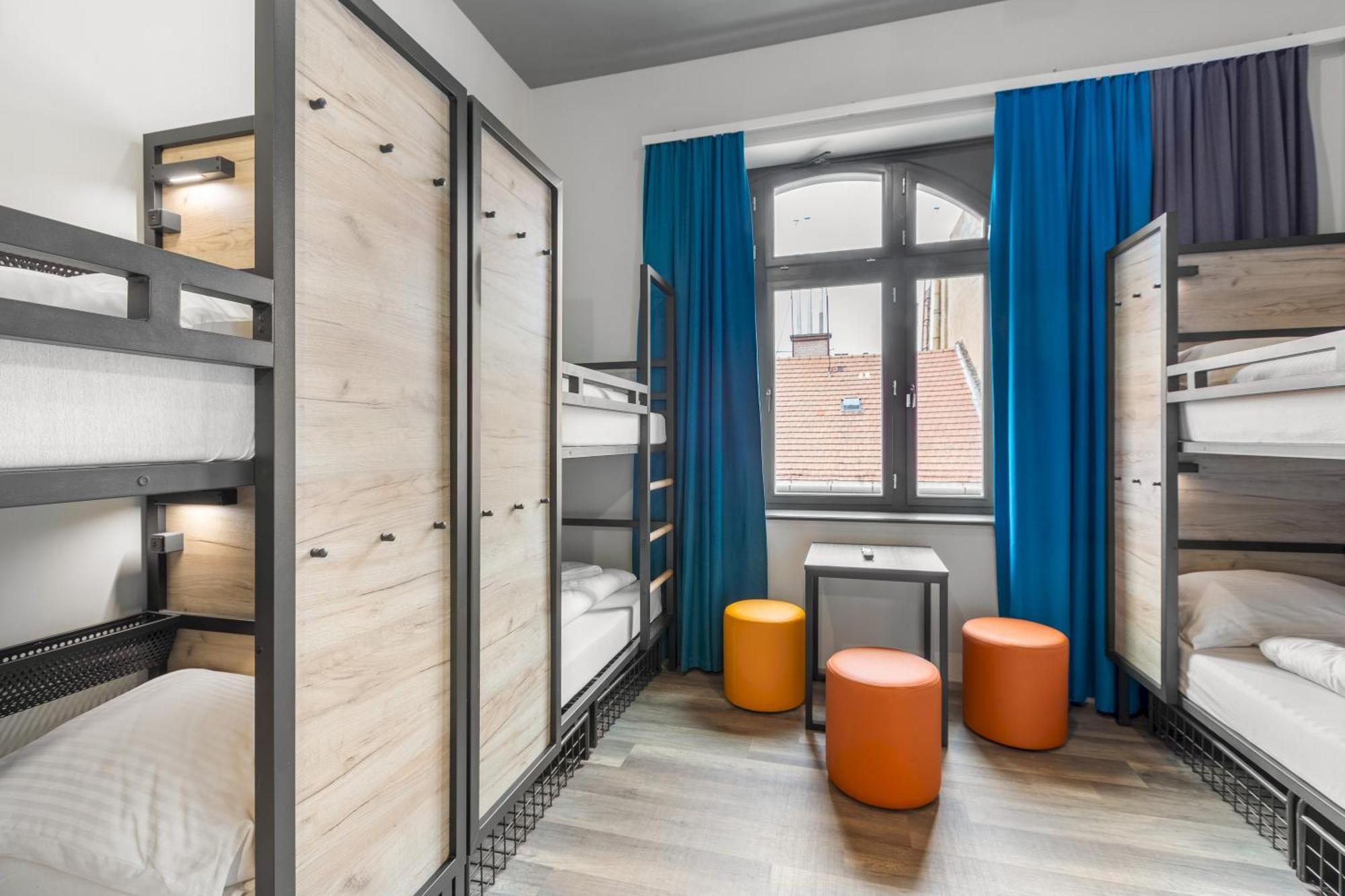 Hostel A&o