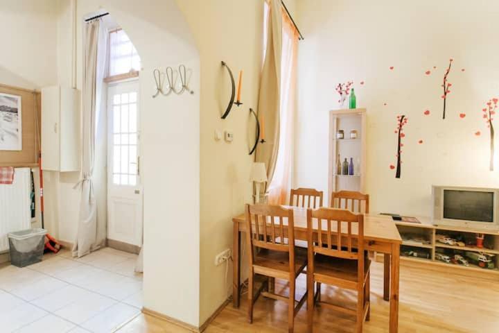 Center Of The City, - It's Only Yours, With Two Bedrooms, 1 Price For 3 Apartmán