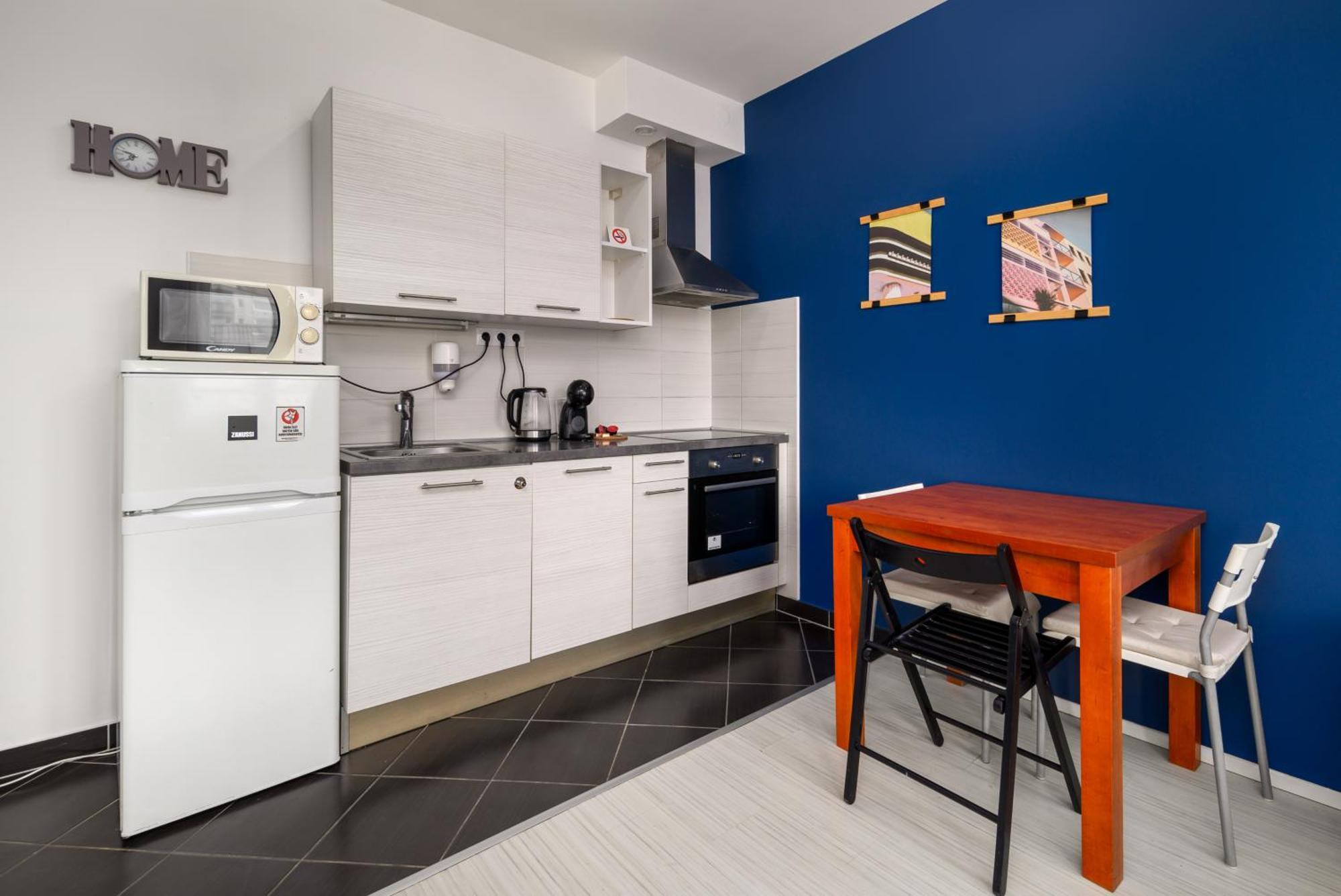 Sun Residential Suite-free Parking Garage Same Building *