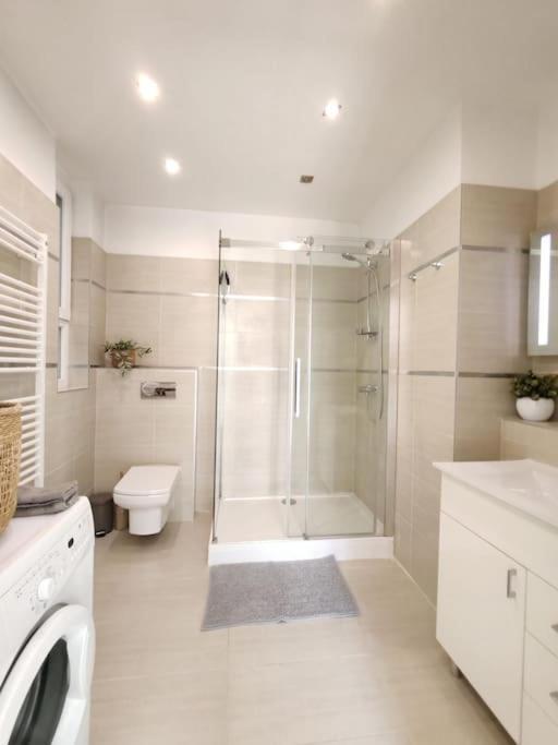 Apartamento Basilica With 2 Bedr Budapest