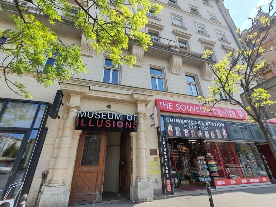 Apartamento Basilica With 2 Bedr Budapest