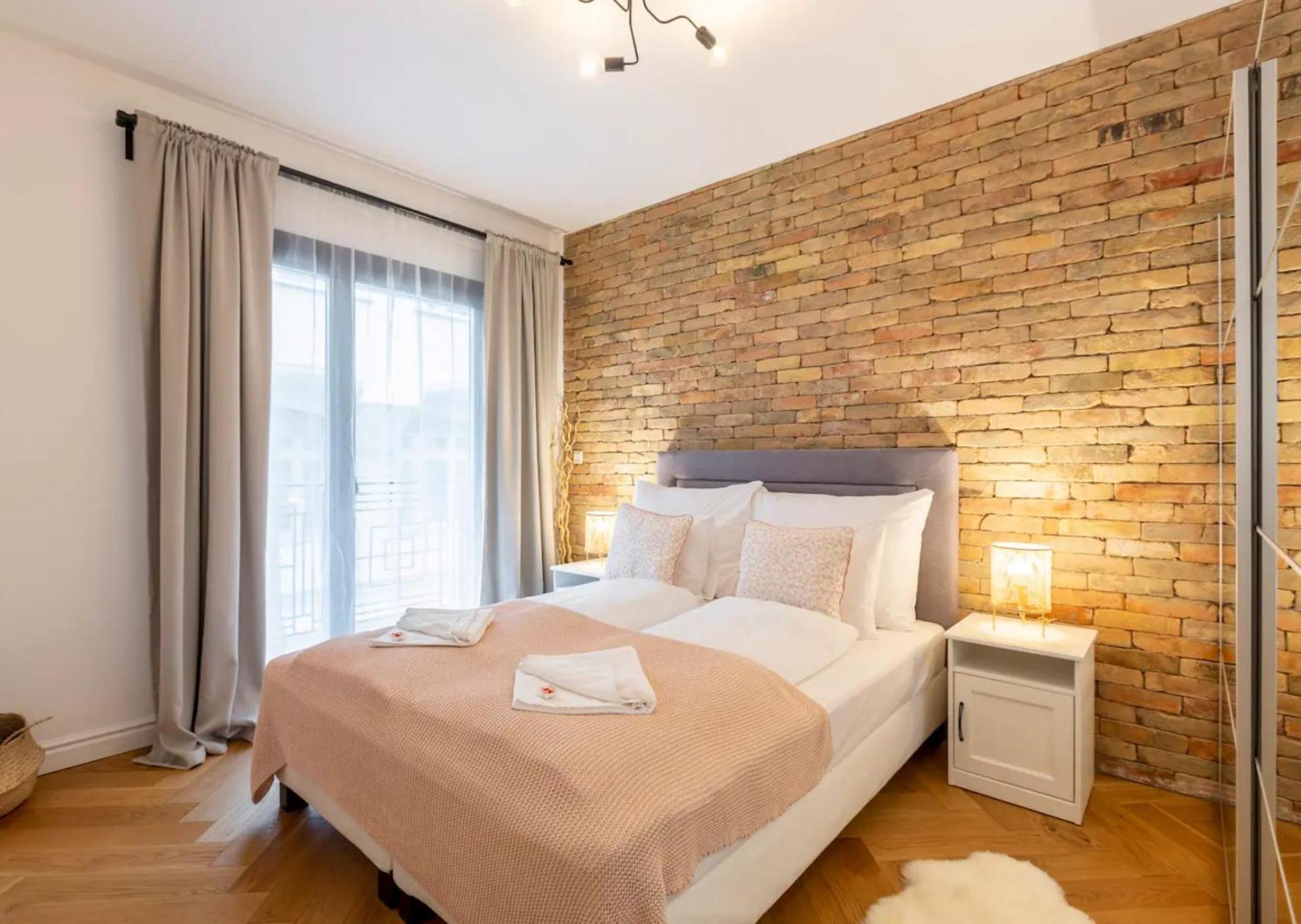 Apartamento Romantic At Center With Garage And Rooftop Pool Budapest