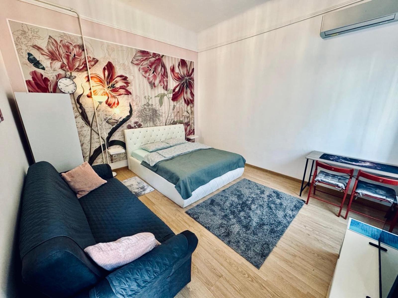 Lovely Flowers In Downtown Appartement Boedapest