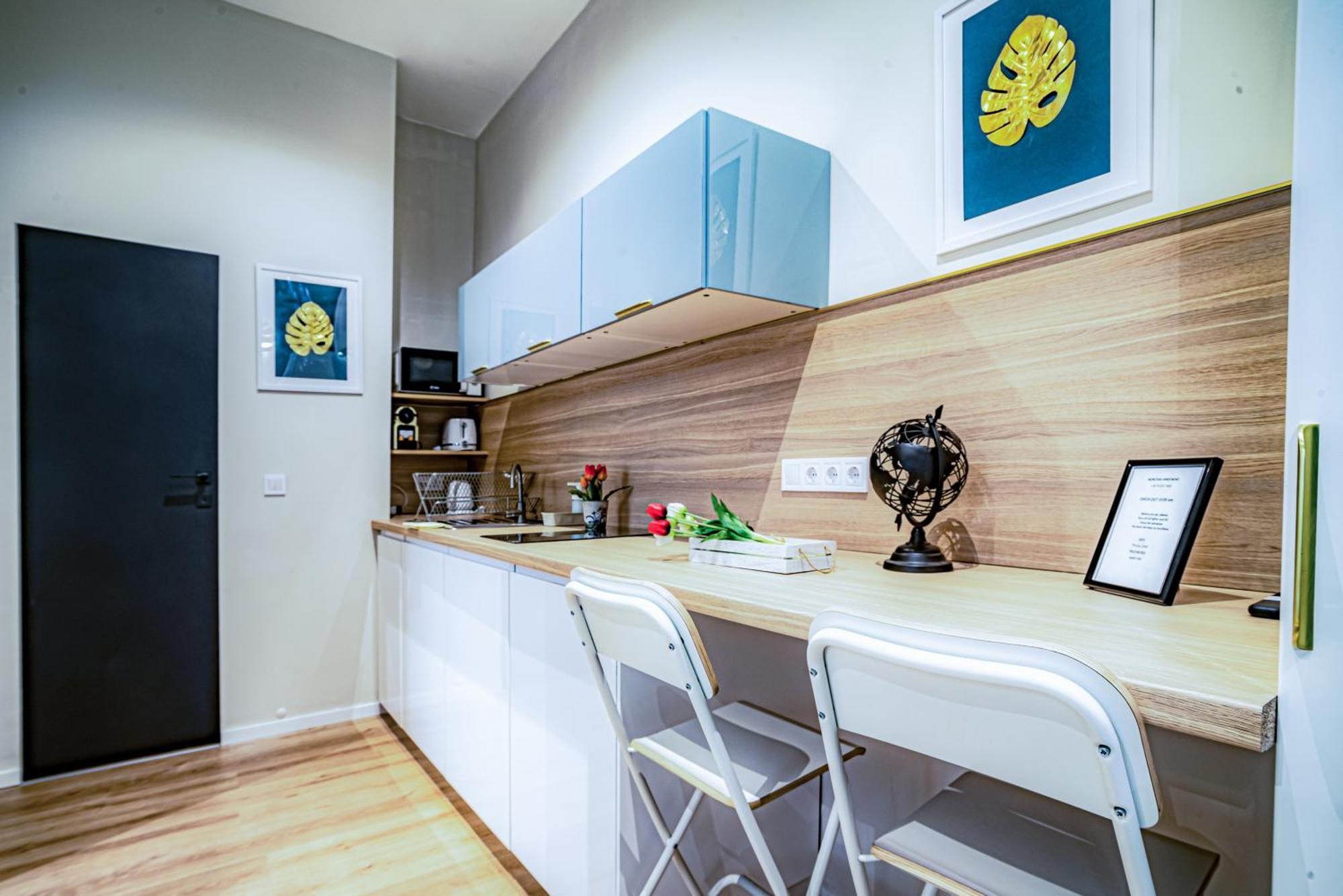 Monstera Apartment