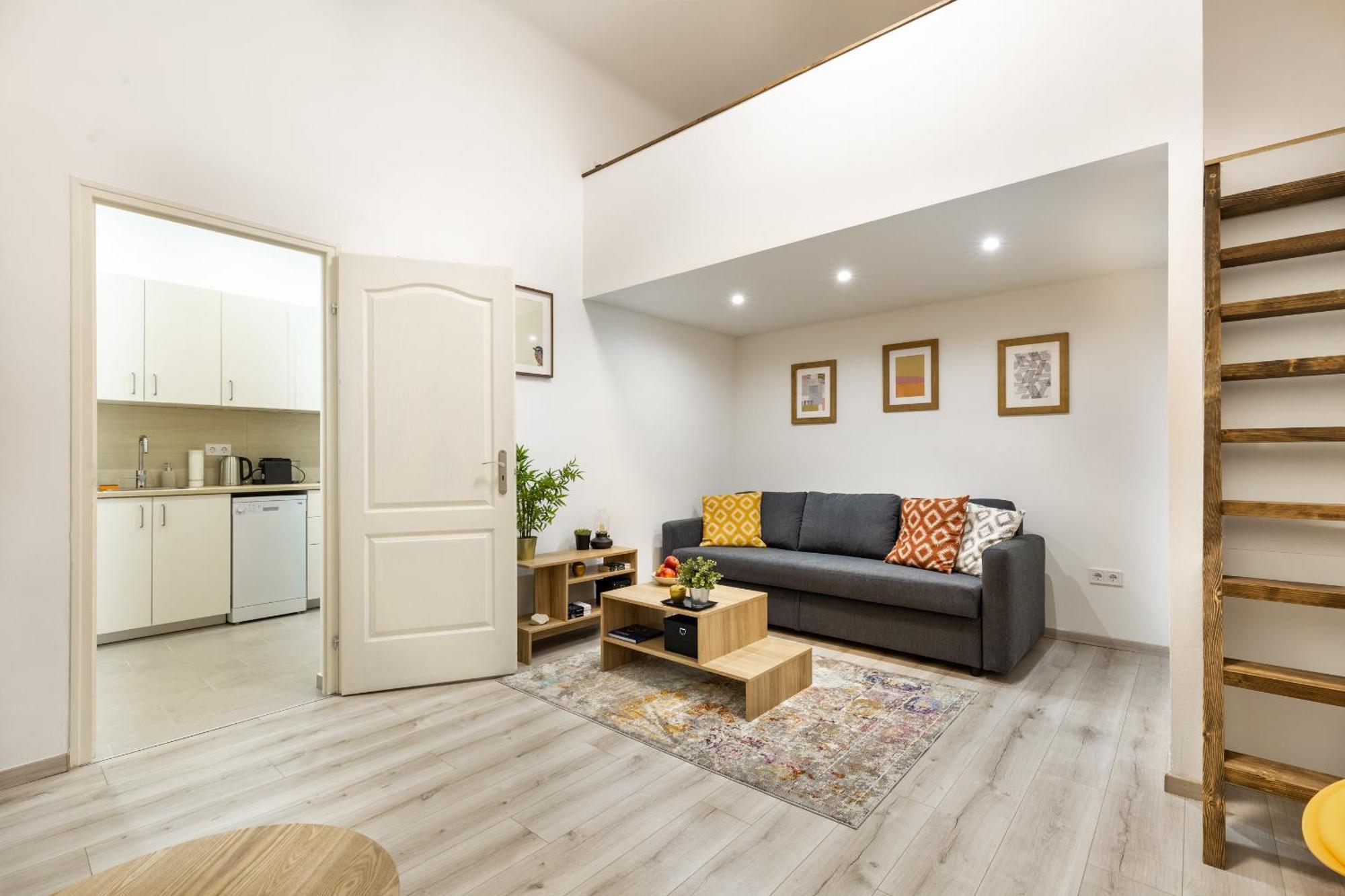 Cosy By Stn Apartment *