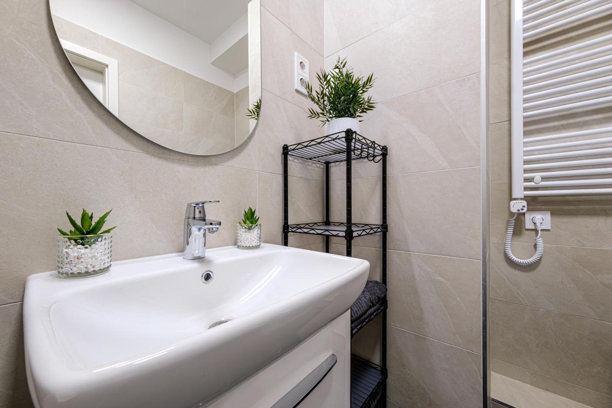 Design Near Park With Free Parking Apartment Budapest