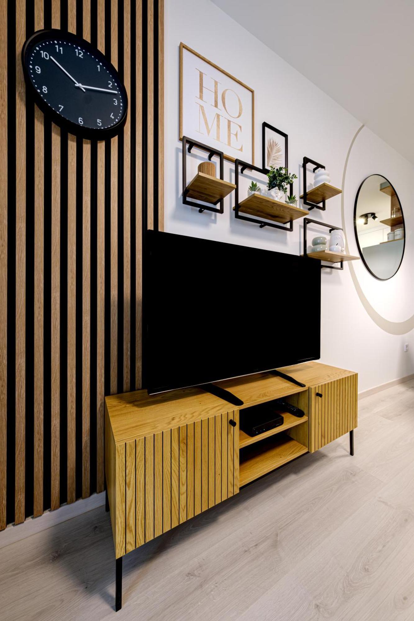 Apartment Design Near Park With Free Parking *