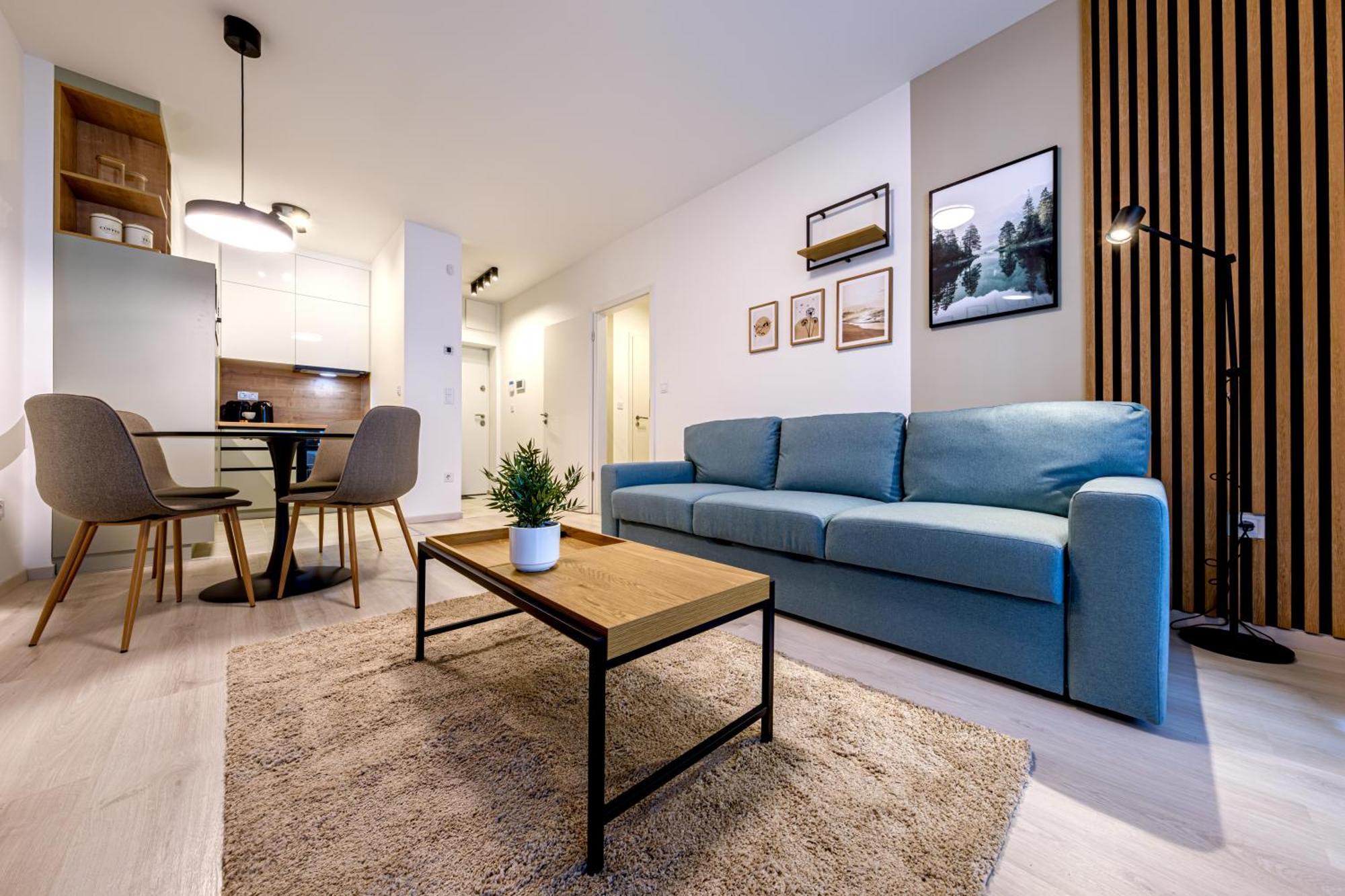 Apartment Design Near Park With Free Parking