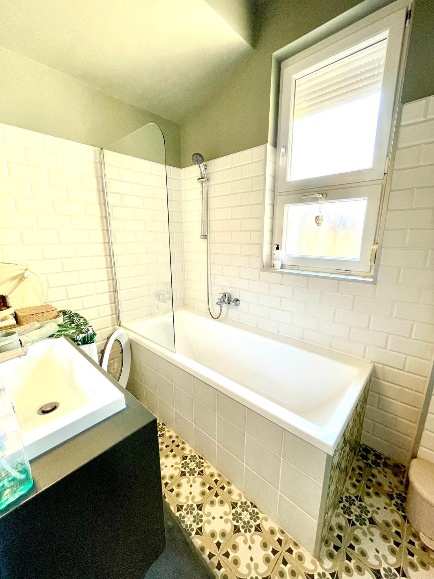 Mint Pearl 3 2 Bathrooms At Kalvin Square Apartmán