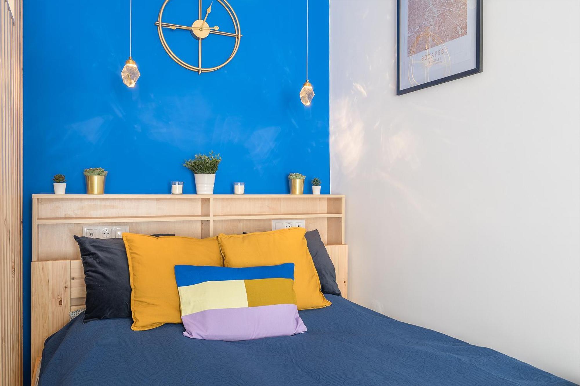 Newly Renovated!!! - Modern 10 Minutes From The Grand Boulevard