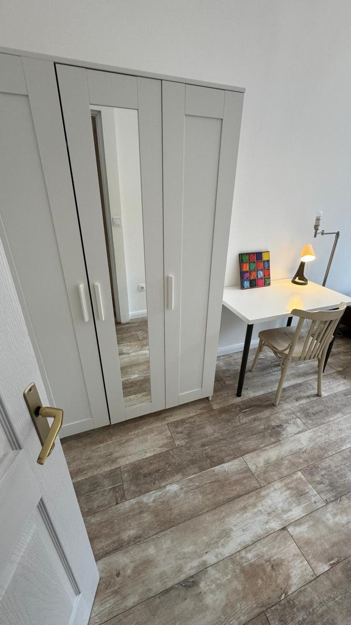 The 5-bedroom Downtown Apartamento *
