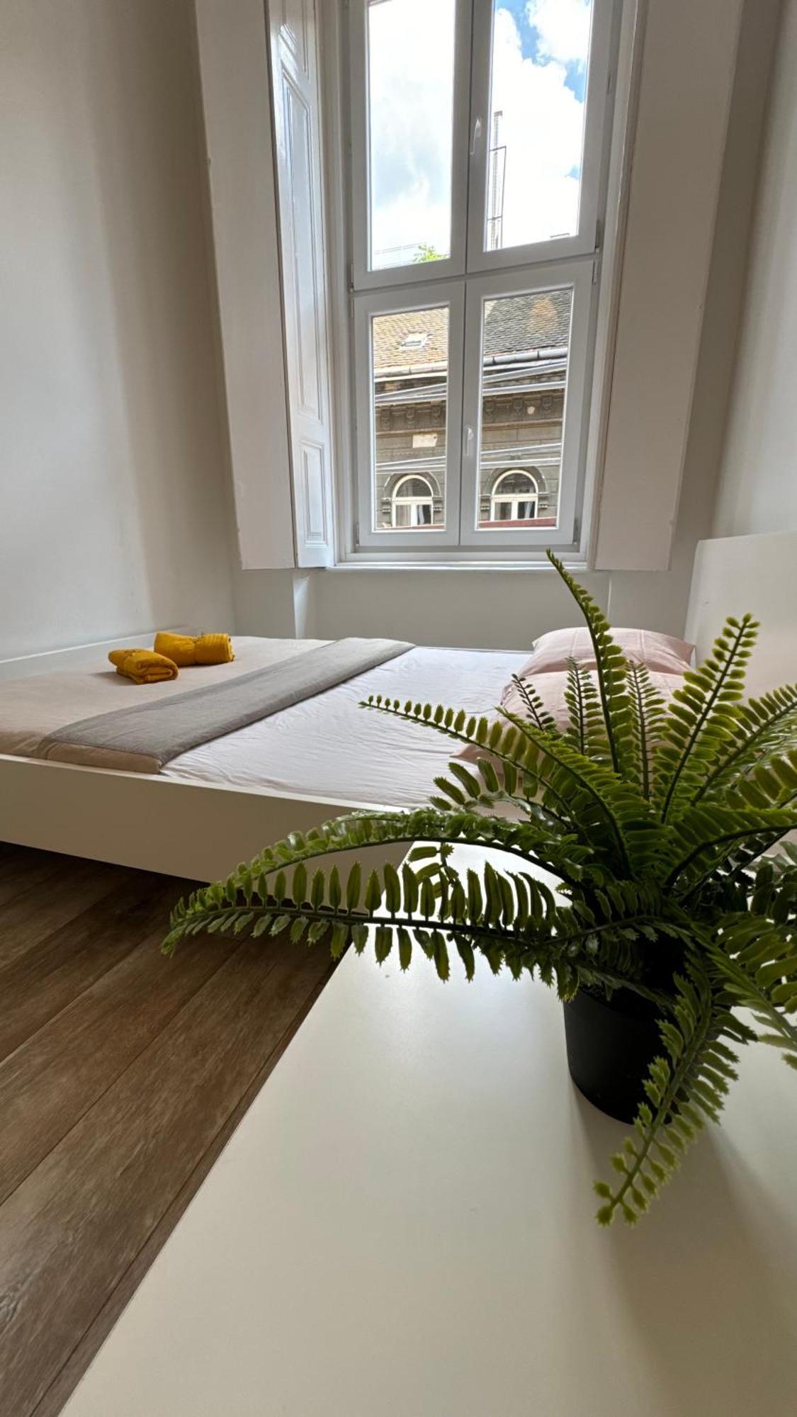 Appartement The 5-bedroom Downtown
