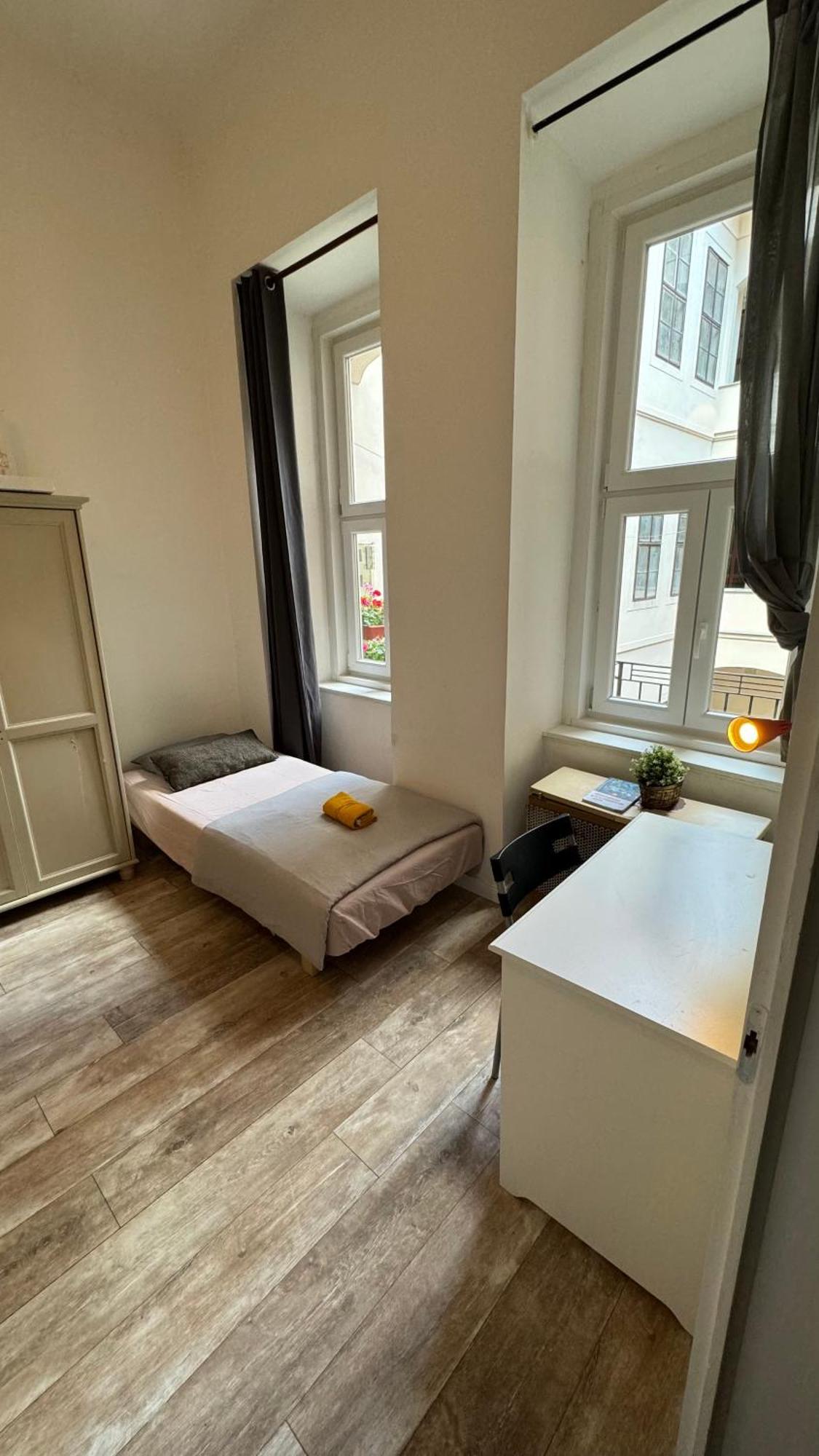 The 5-bedroom Downtown