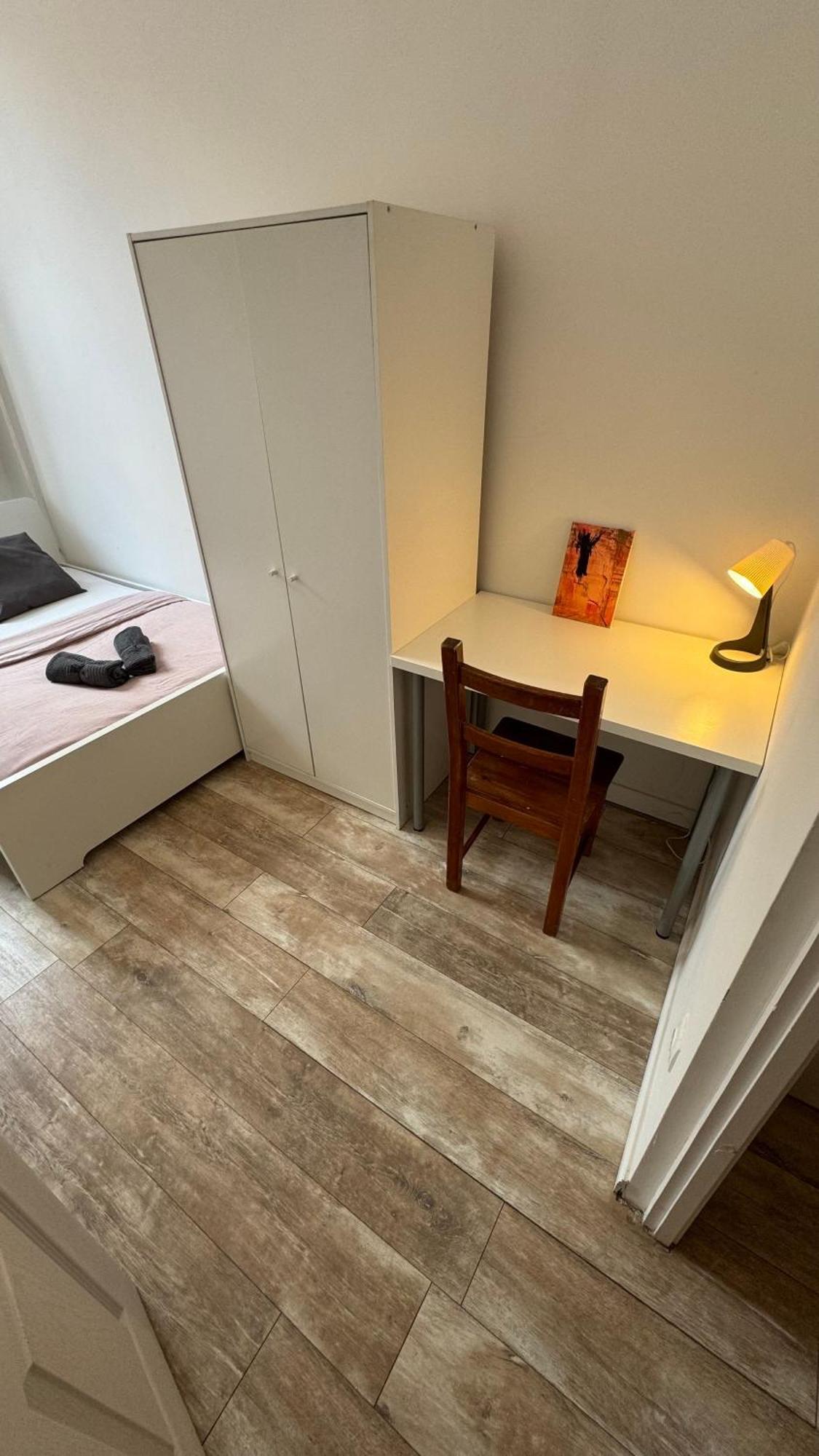 The 5-bedroom Downtown Apartment