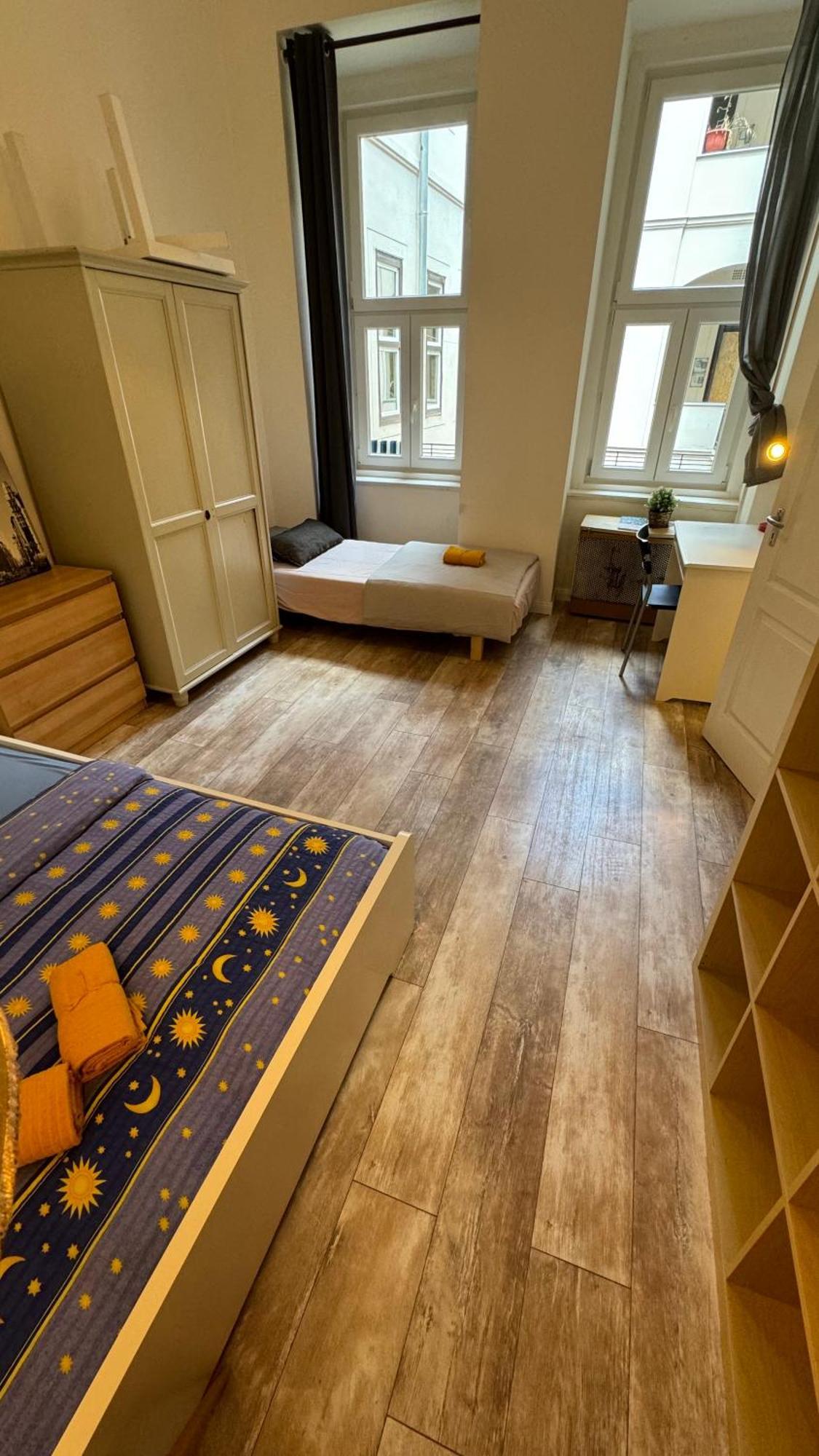 Appartement The 5-bedroom Downtown