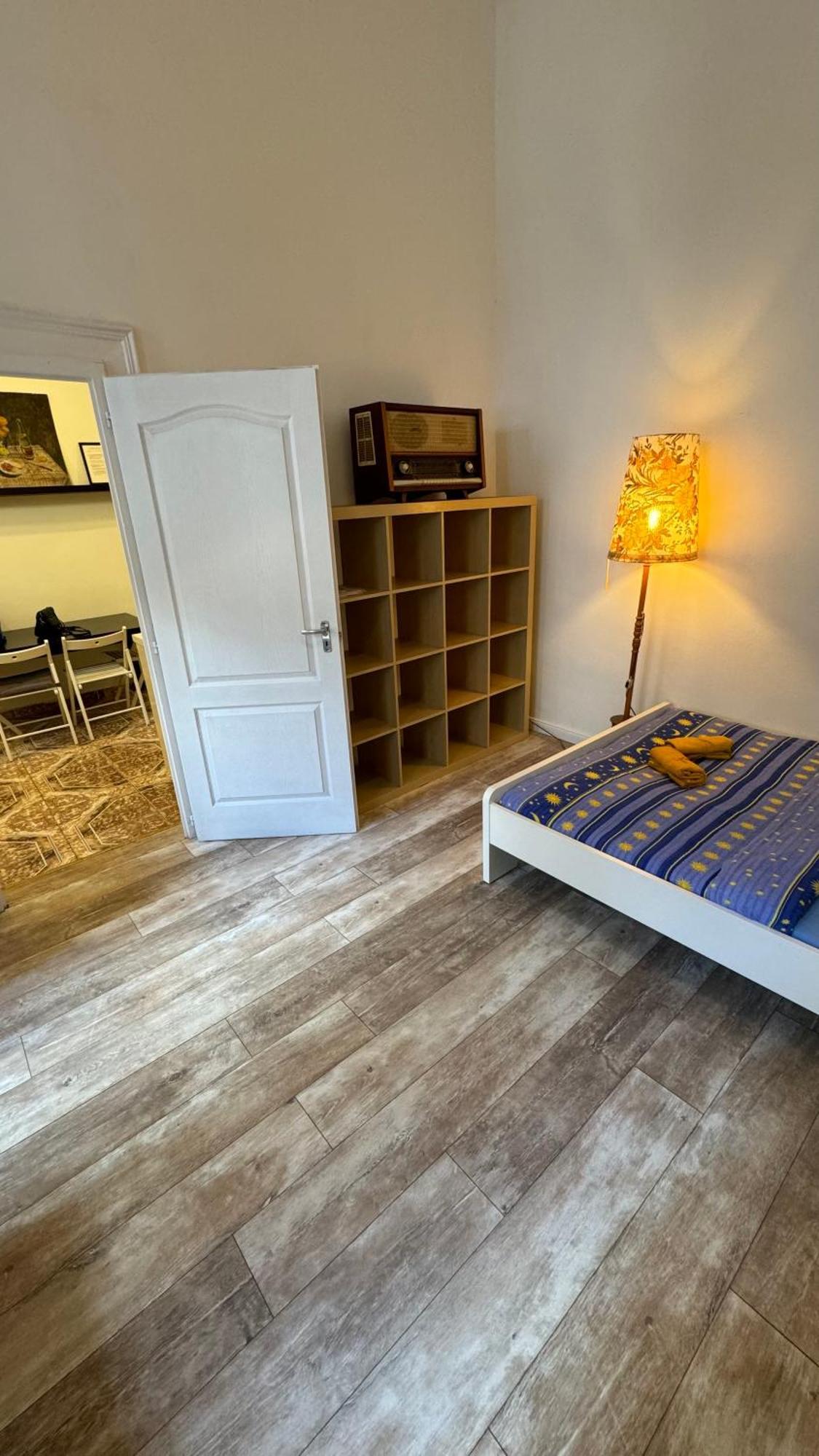 The 5-bedroom Downtown Appartement