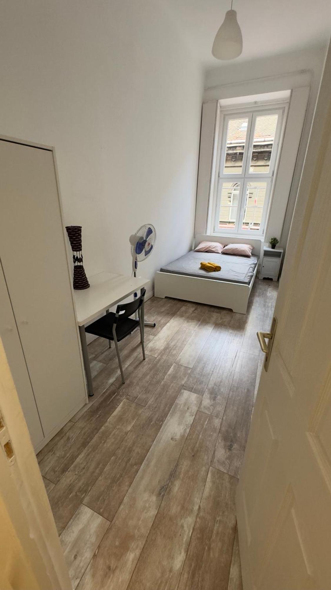 The 5-bedroom Downtown *