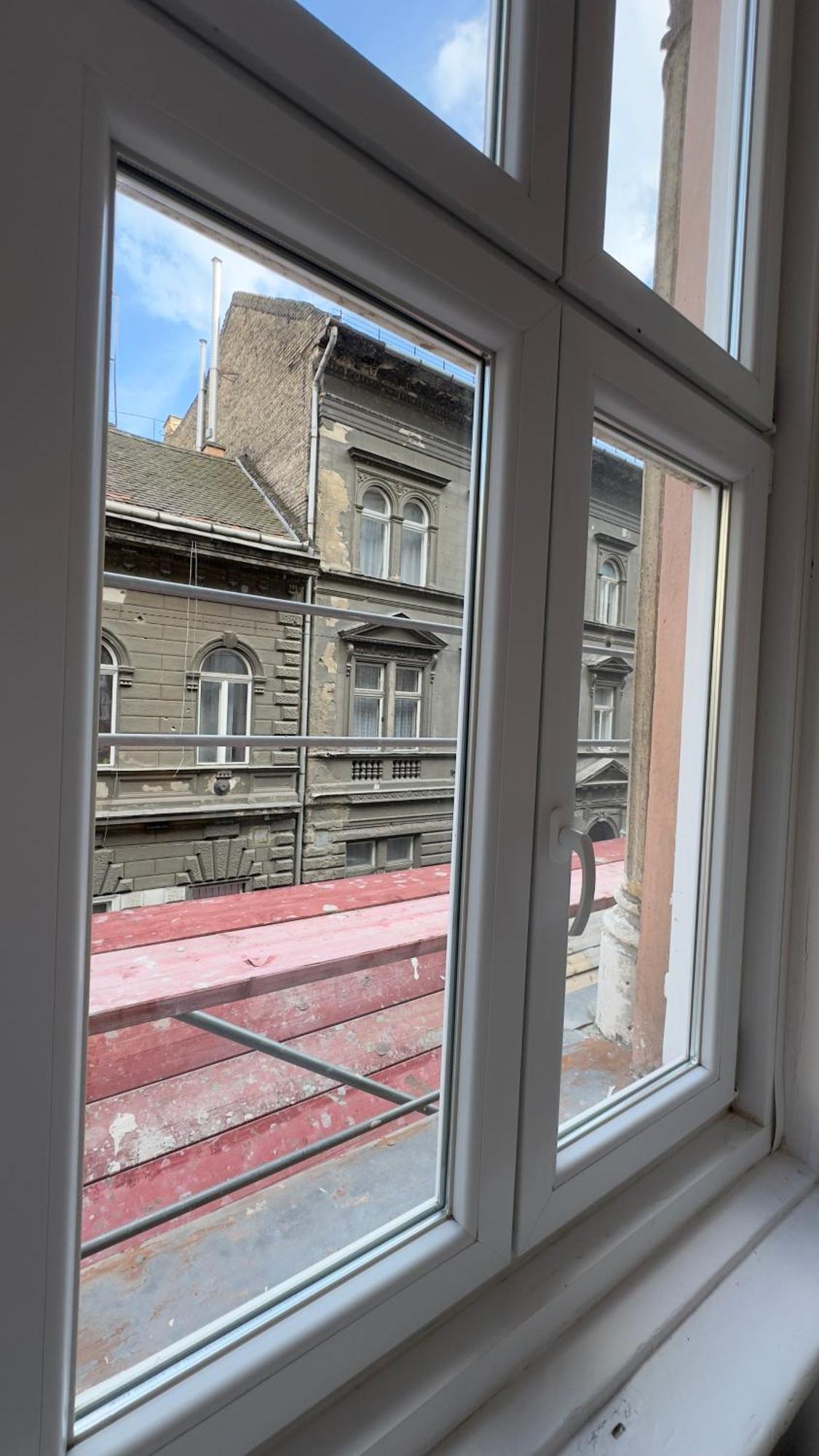 The 5-bedroom Downtown *