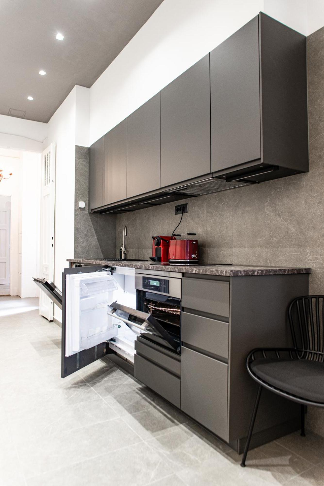 Apartman With Parliament View *